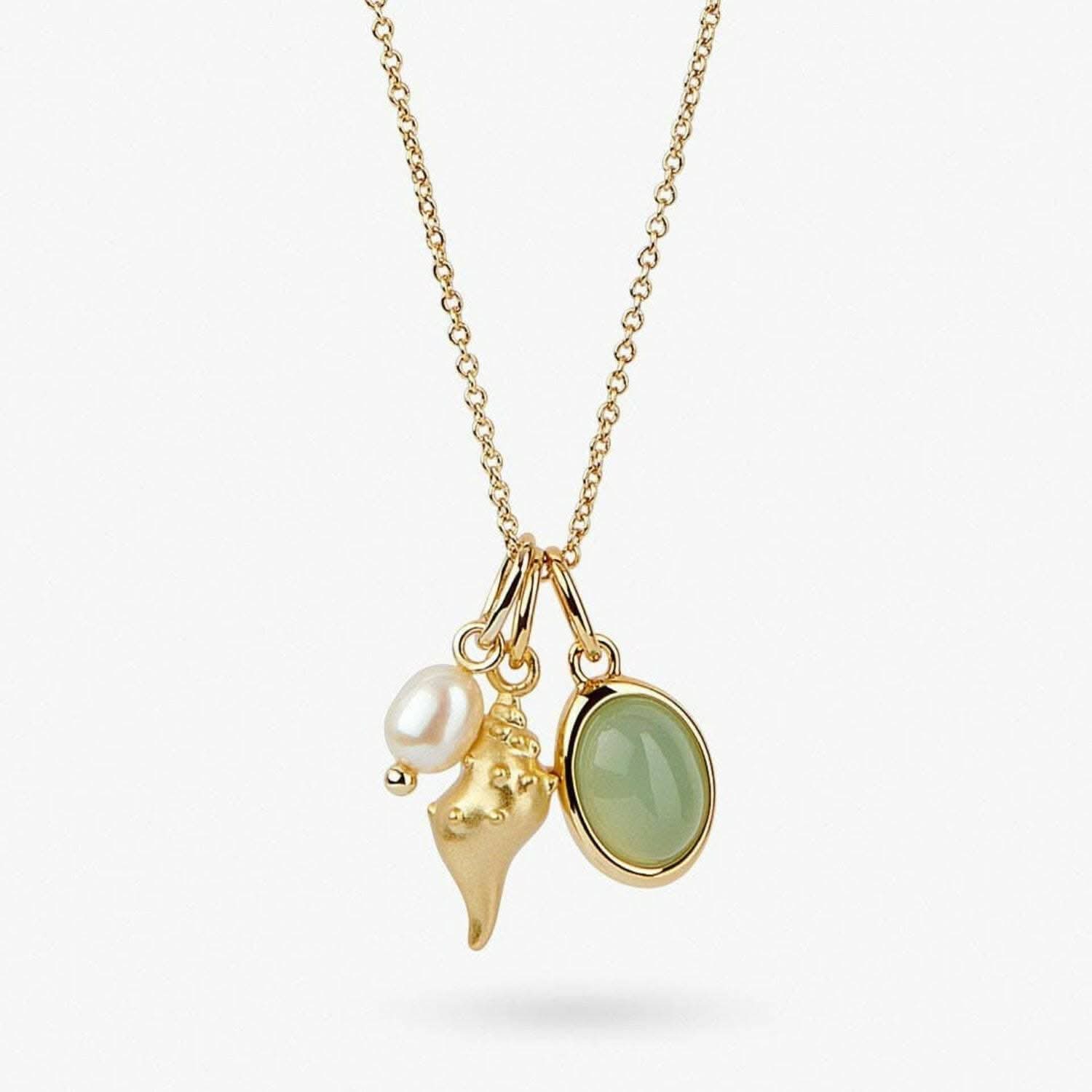 Elegant crystal conch necklace - Love Salve 