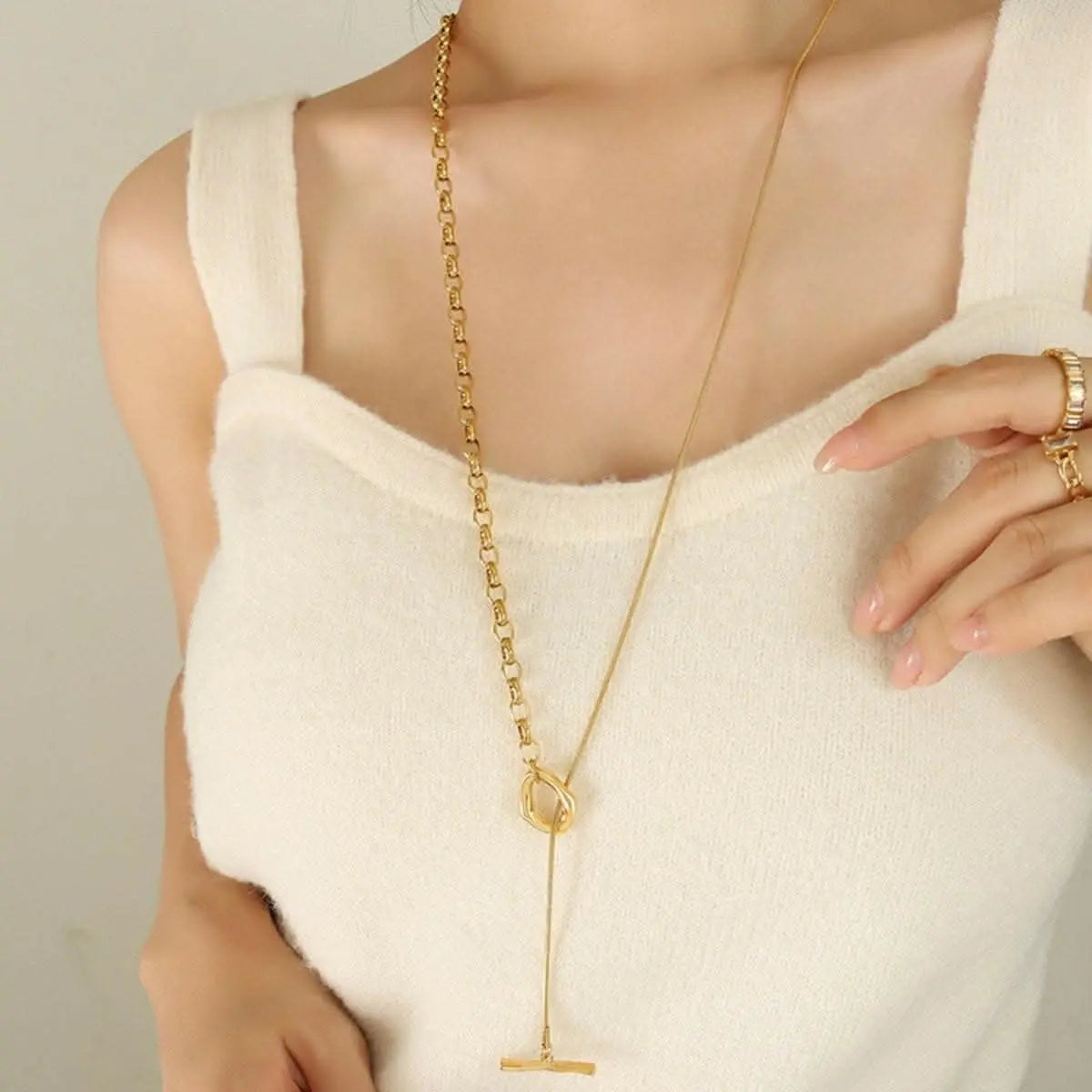 Elegant dual-tone titanium necklace - Love Salve 