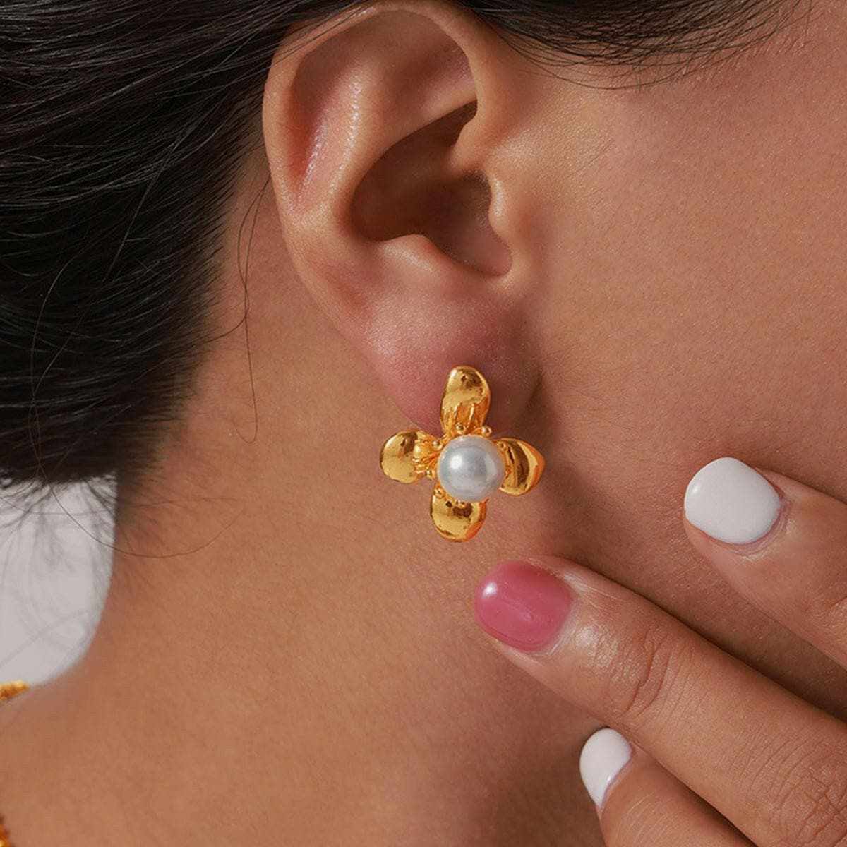 Elegant floral titanium earrings - Love Salve 