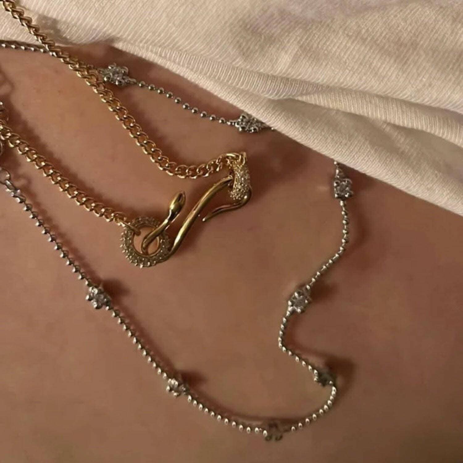 Elegant gold-plated zircon necklace - Love Salve 