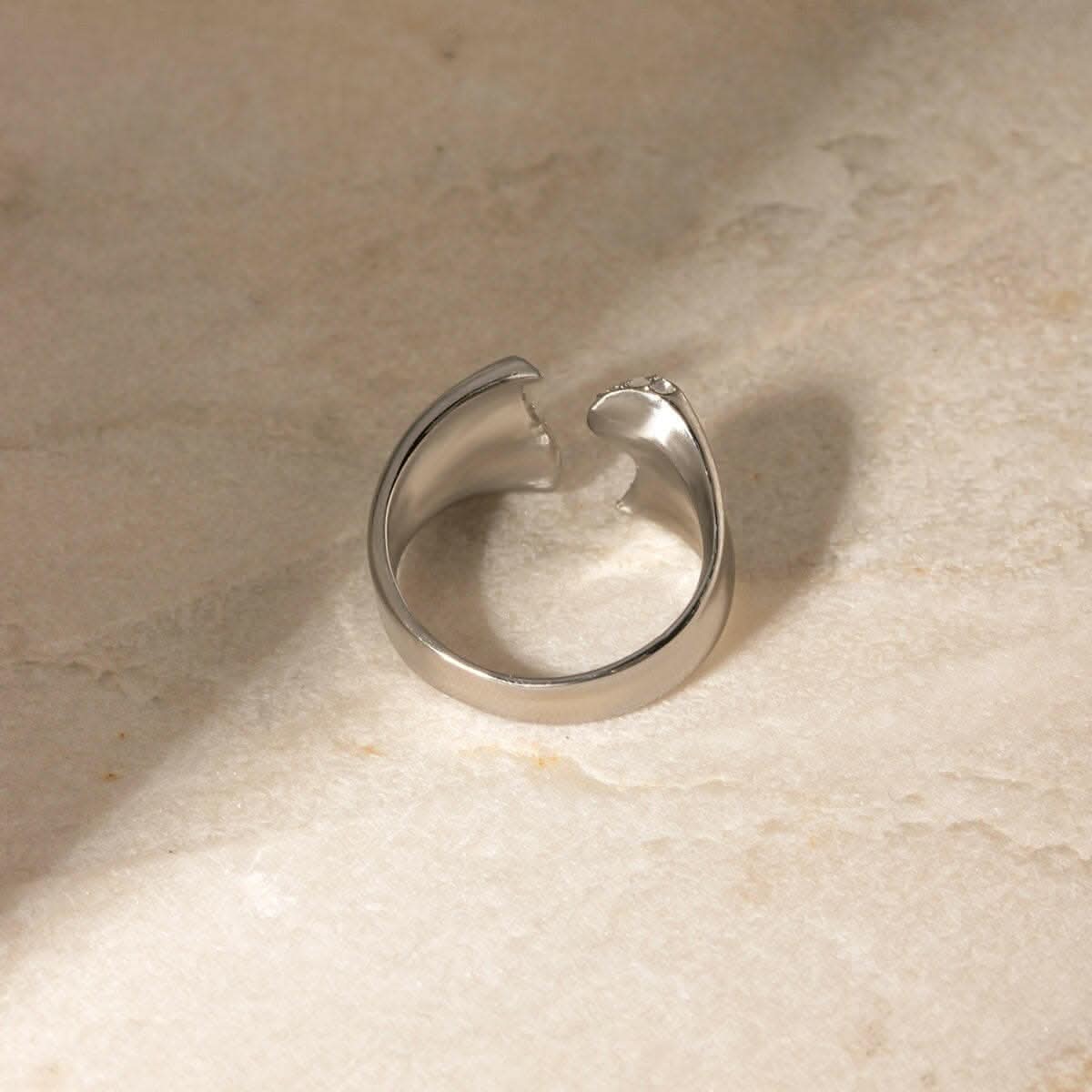 Elegant rhinestone bypass ring 