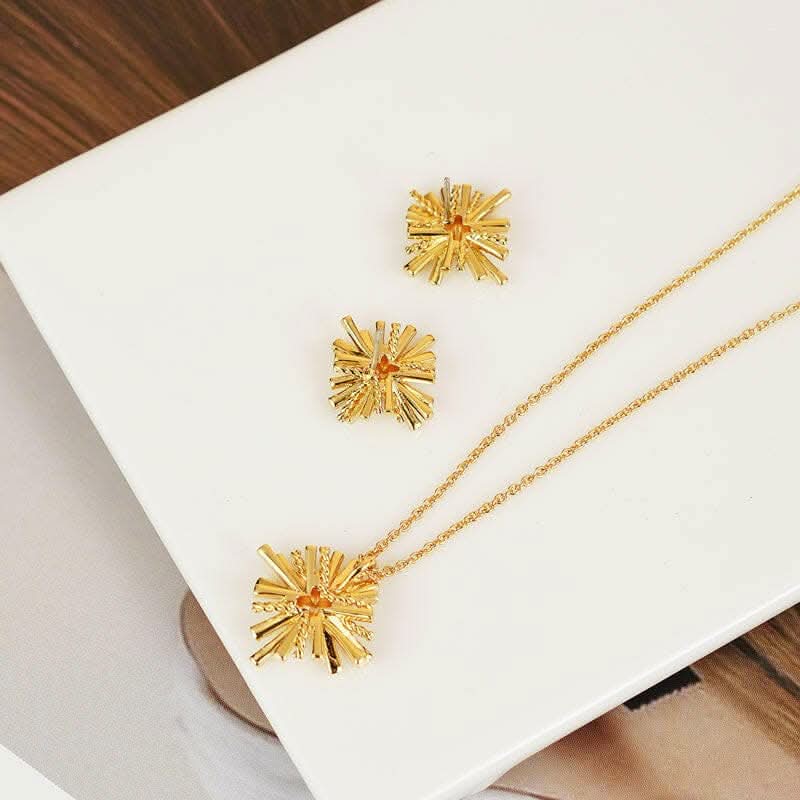 Elegant starburst gold jewelry set - Love Salve 
