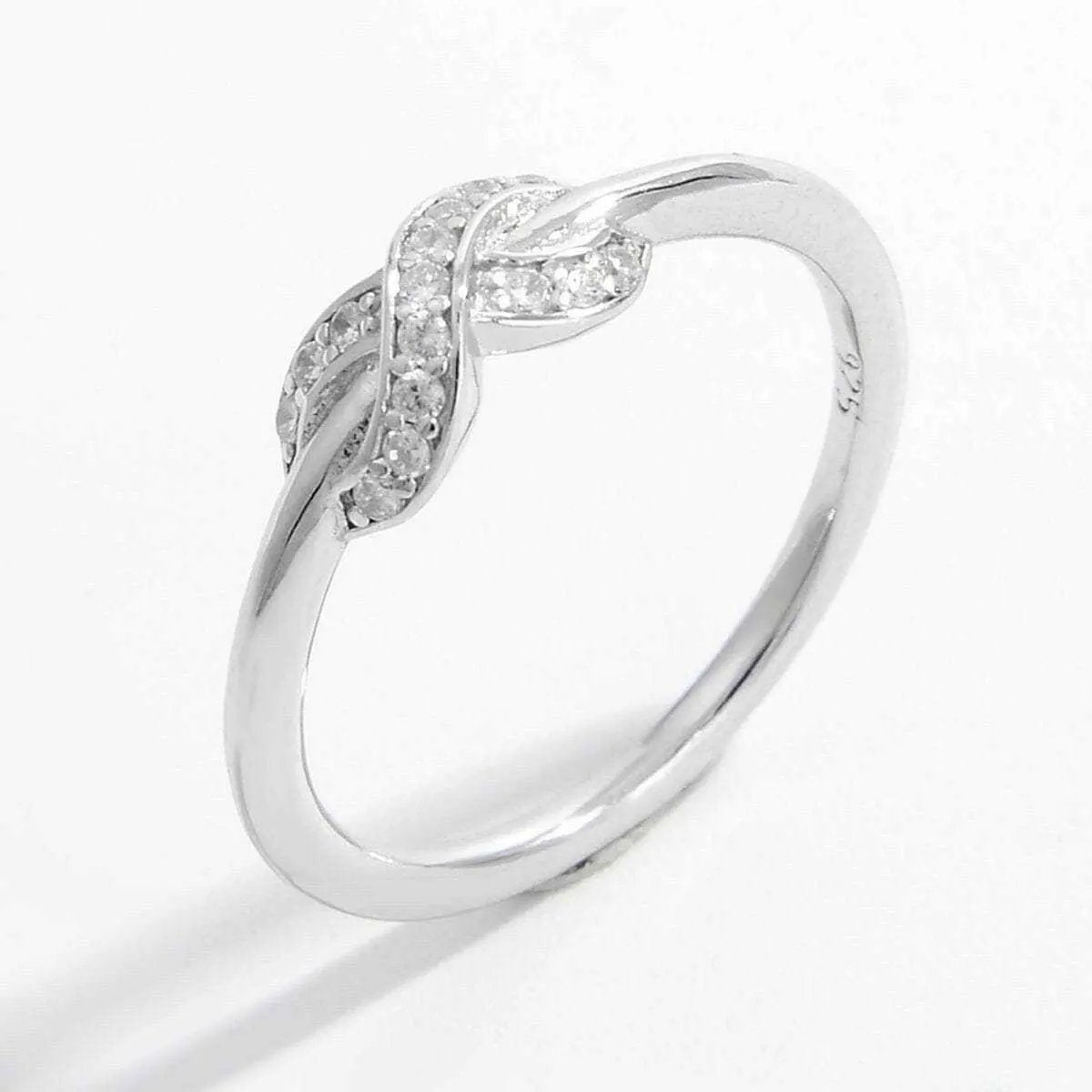 Elegant zircon geometric ring - Love Salve 