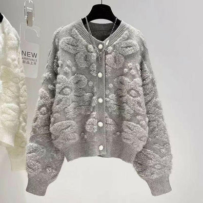 Towel embroidered jacket Xiaoxiangfeng spring and autumn new loose ladTowel Embroidered Jacket Xiaoxiangfeng Spring and Autumn New Loose Lady Style Cardigan Top Fashion
 
 
Elevate Your Style: Step up your fashion game with the XiaoxiaLove Salve loose lady style cardigan top fashion