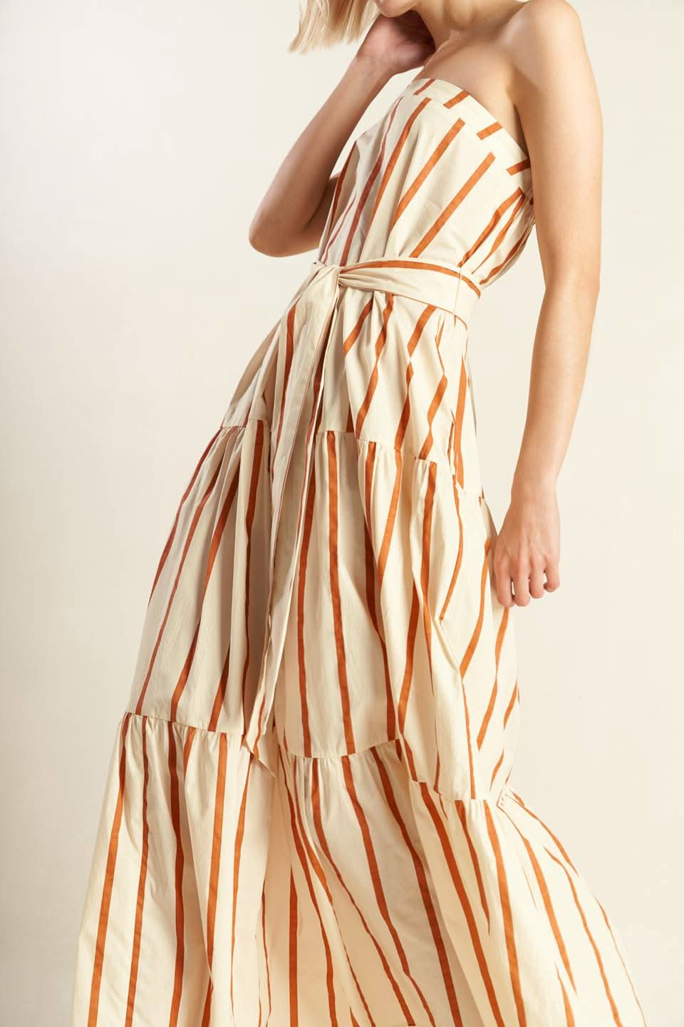 NOSTALGIC CHARM STRAPLESS MAXI DRESS