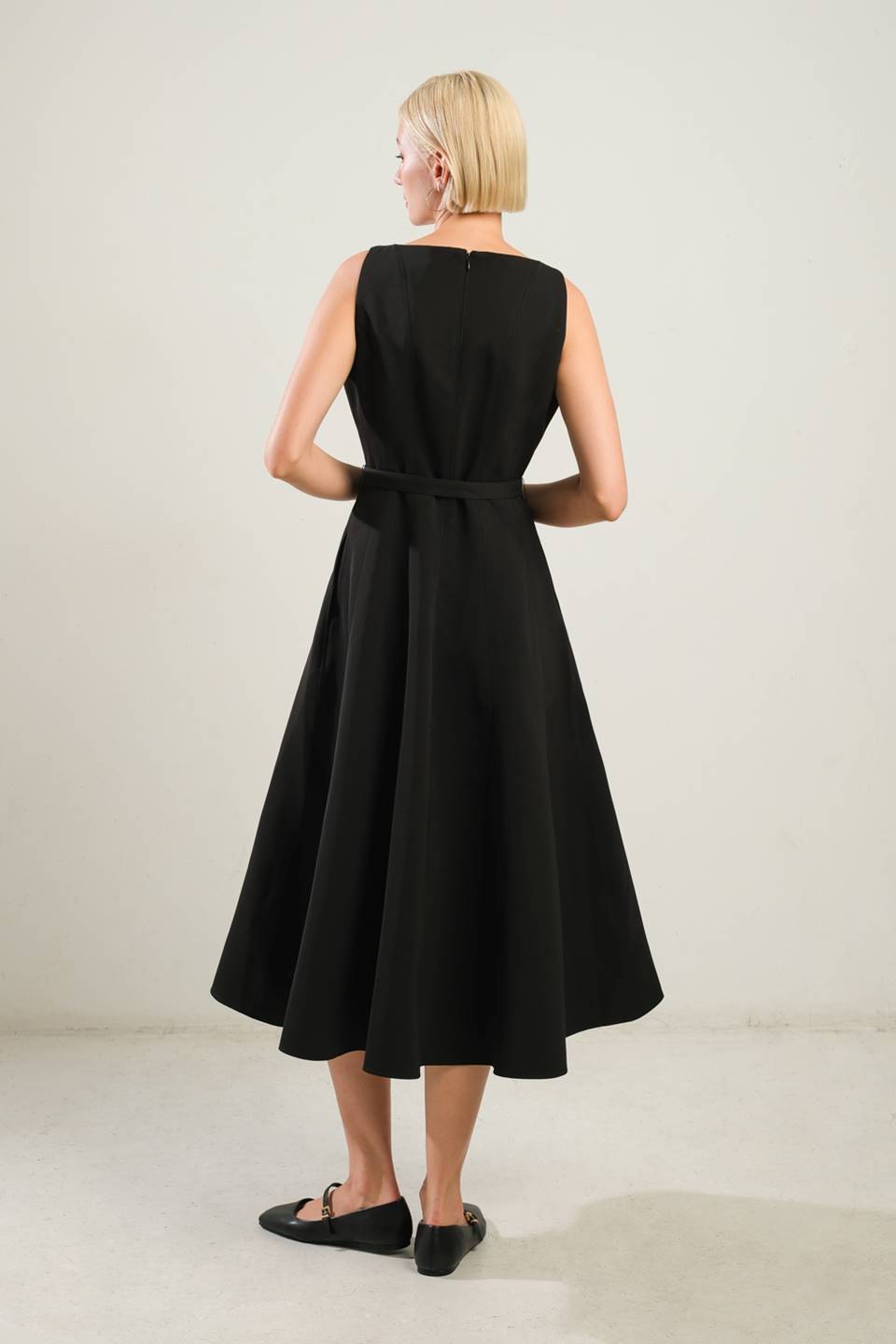 LIVING THE DREAM BLACK WOVEN MIDI DRESS Flying Tomato