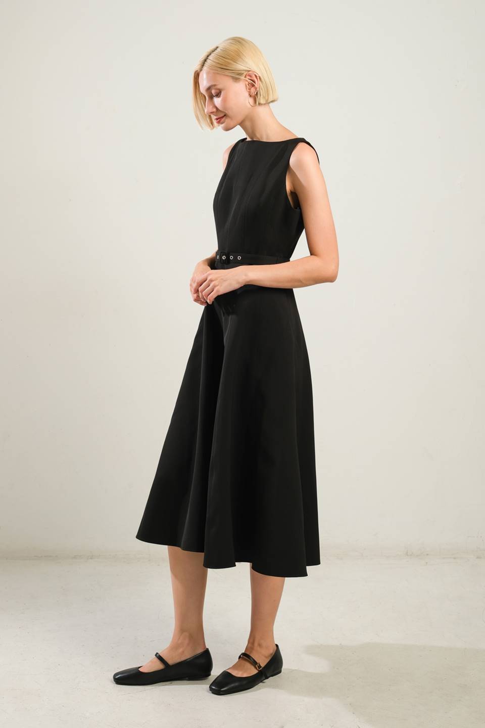 LIVING THE DREAM BLACK WOVEN MIDI DRESS Flying Tomato