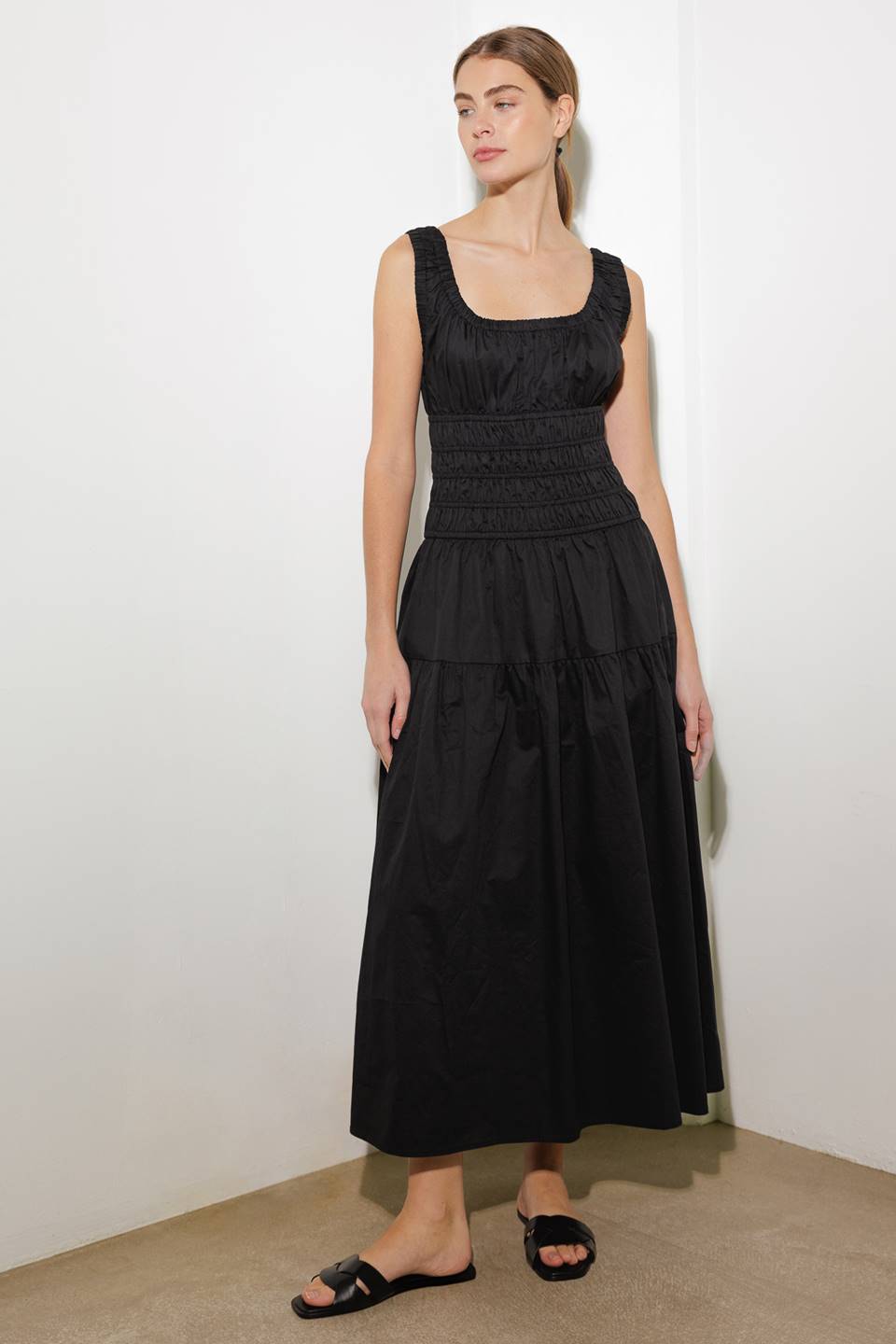 LOVELIEST LOOKS BLACK WOVEN MIDI DRESS Flying Tomato