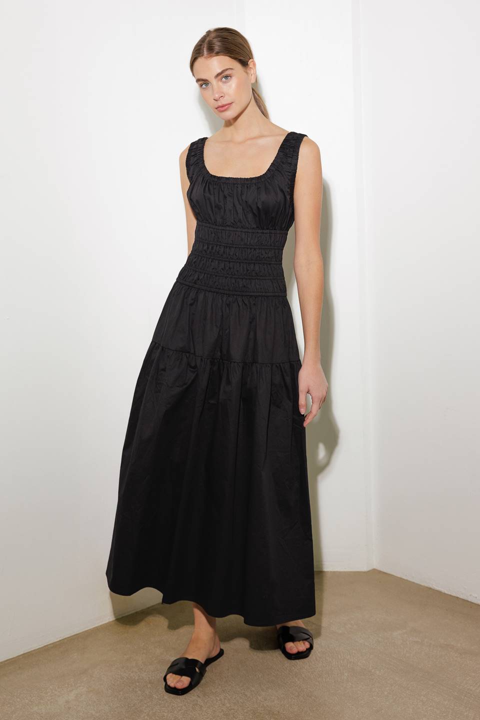 LOVELIEST LOOKS BLACK WOVEN MIDI DRESS Flying Tomato
