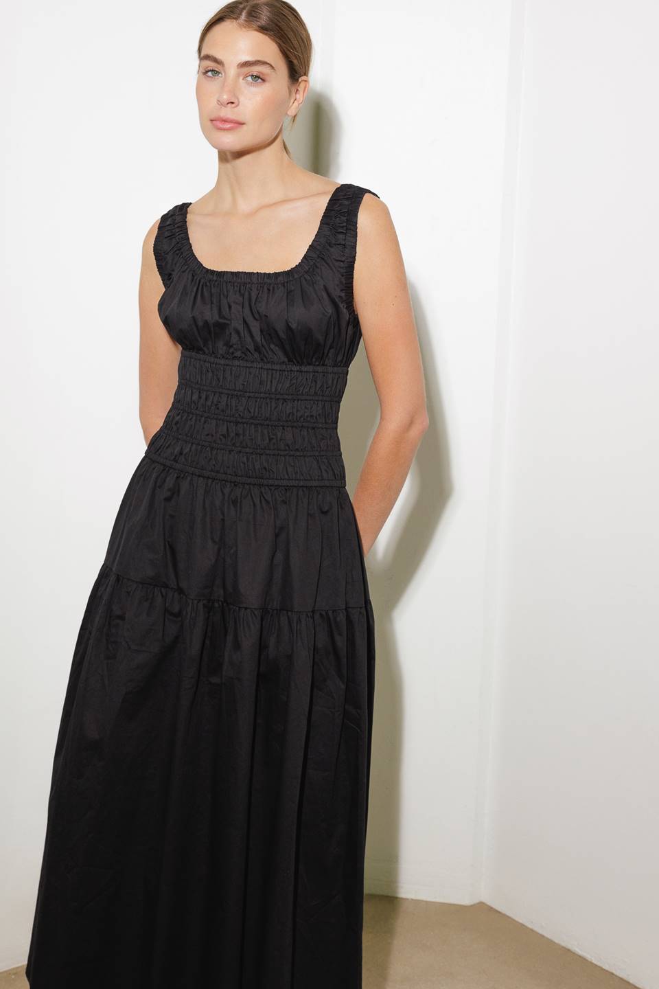 LOVELIEST LOOKS BLACK WOVEN MIDI DRESS Flying Tomato