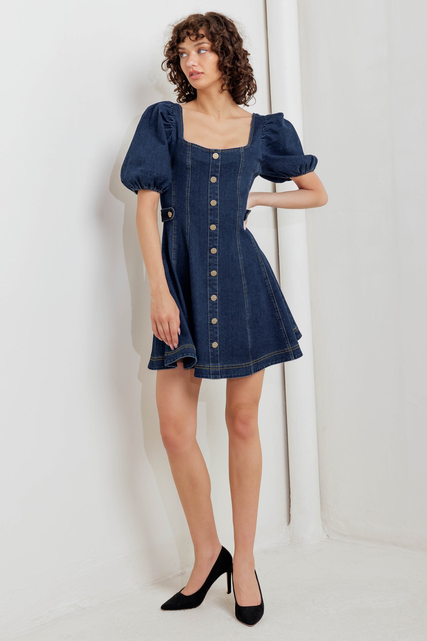 PUFF & PLAY DENIM MINI DRESS Flying Tomato