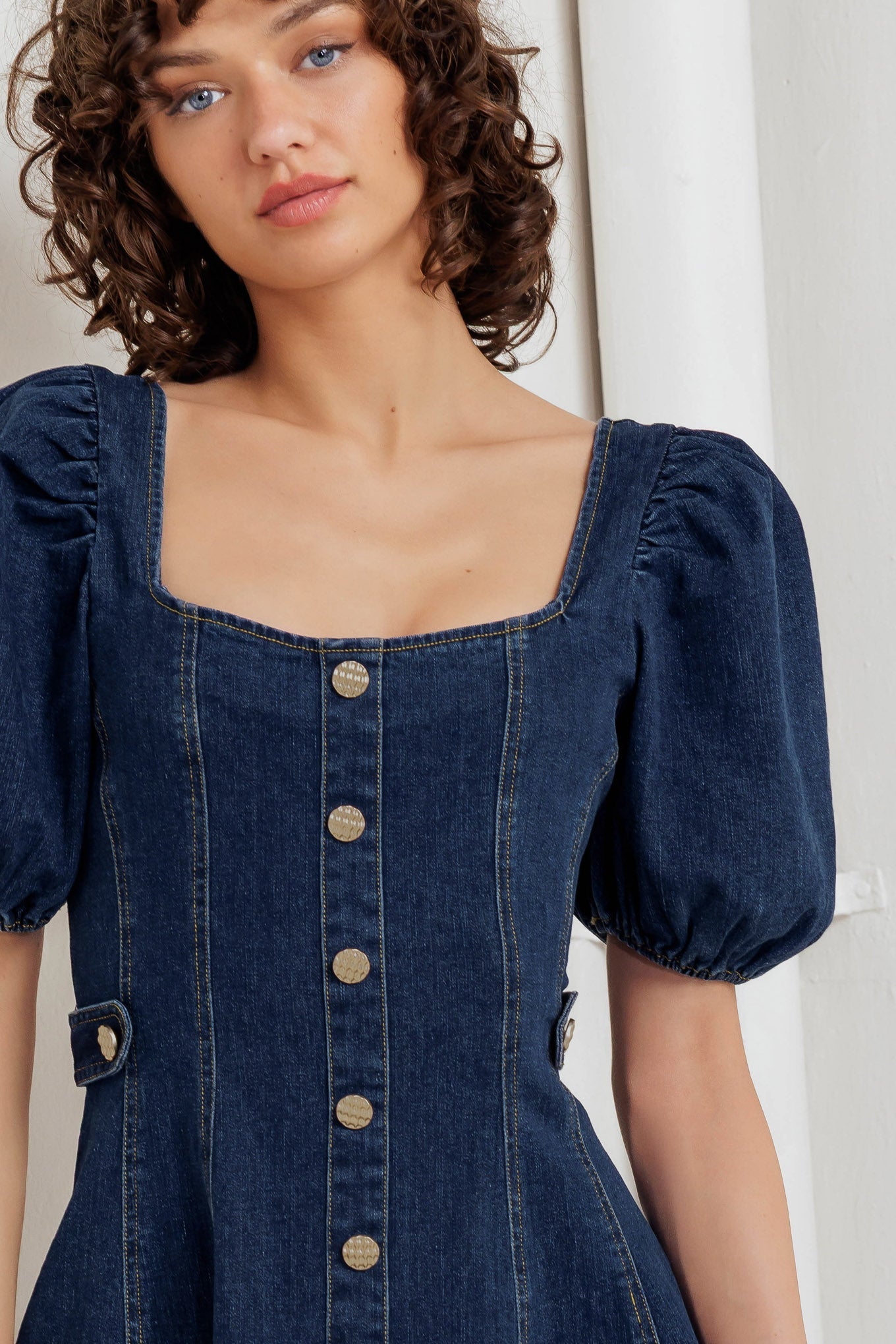 PUFF & PLAY DENIM MINI DRESS Flying Tomato