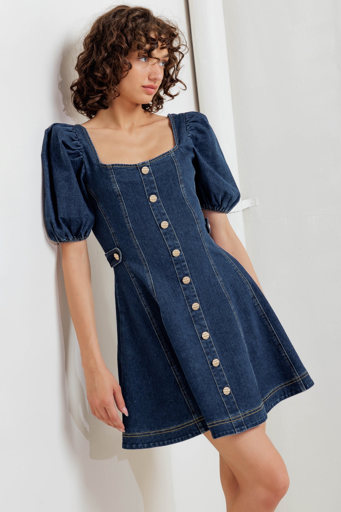 PUFF & PLAY DENIM MINI DRESS Flying Tomato