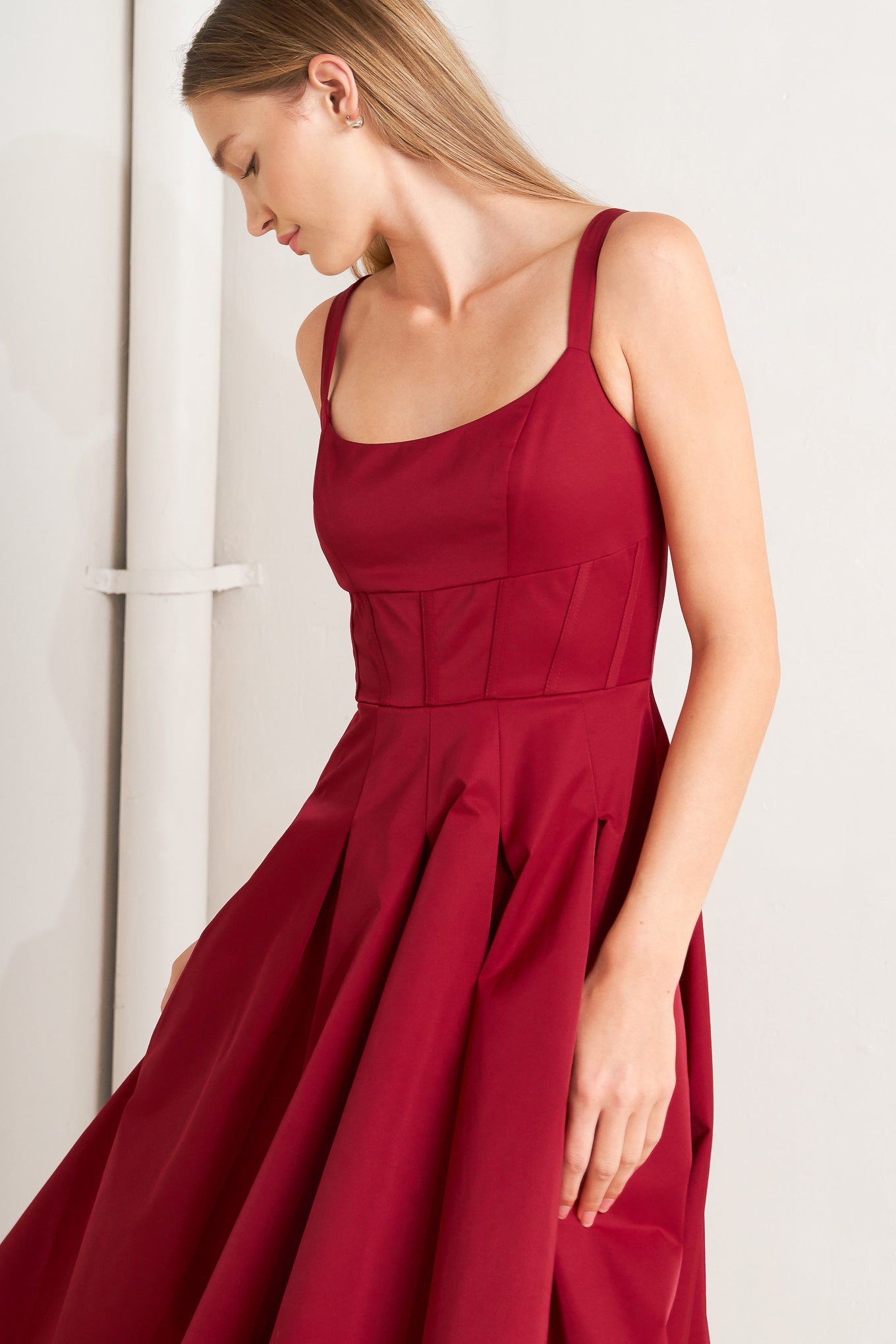 CRIMSON TWIRL WOVEN MIDI DRESS Flying Tomato