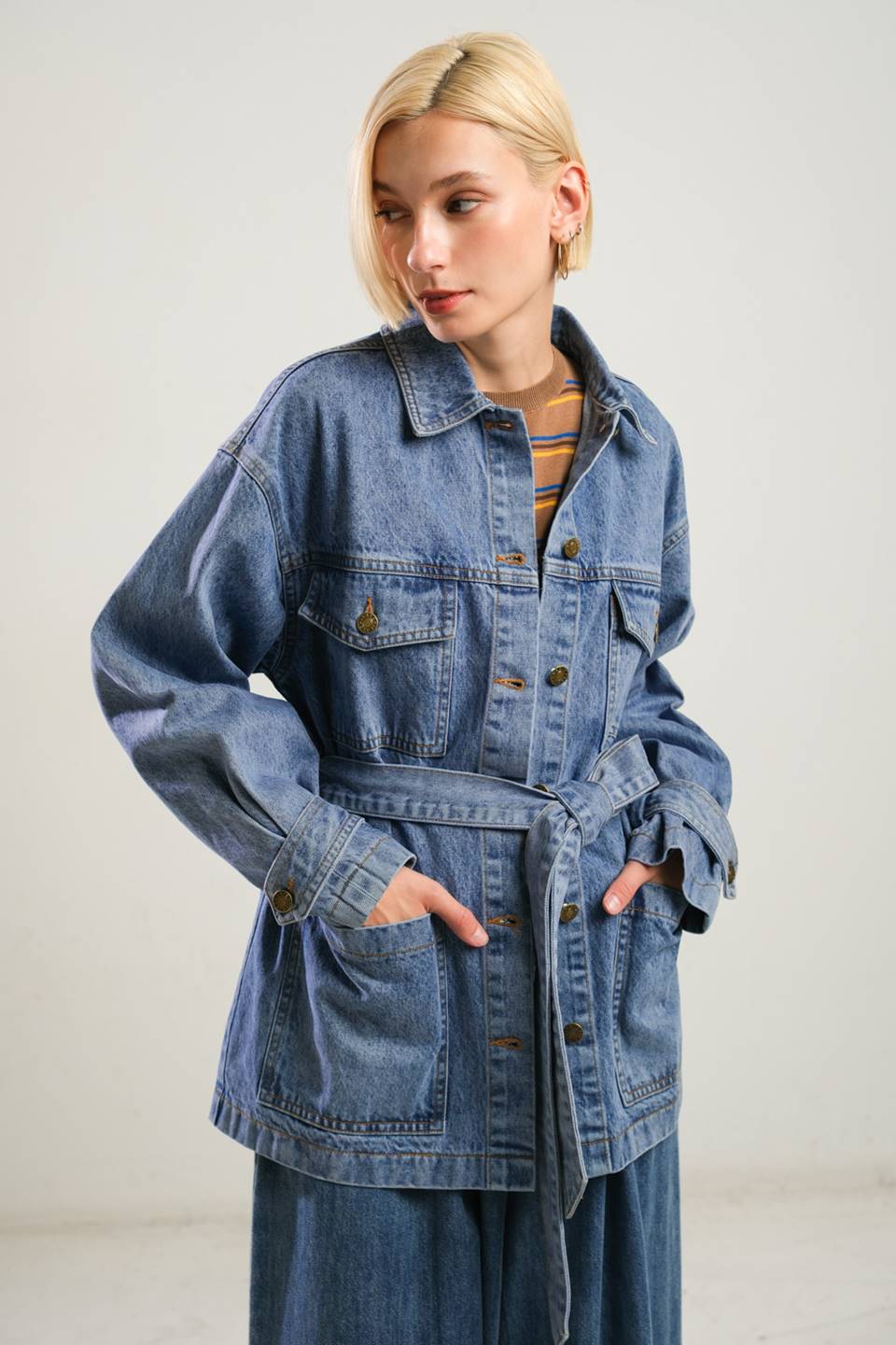 BREATHTAKING CHARM DENIM MIDI JACKET Flying Tomato