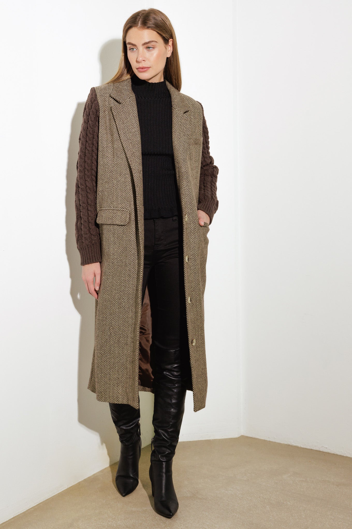 TWEED & KNIT FUSION COAT WITH BELT