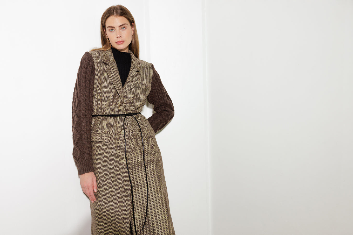 TWEED & KNIT FUSION COAT WITH BELT