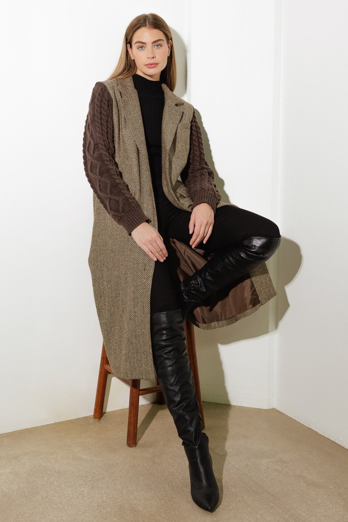 TWEED & KNIT FUSION COAT WITH BELT