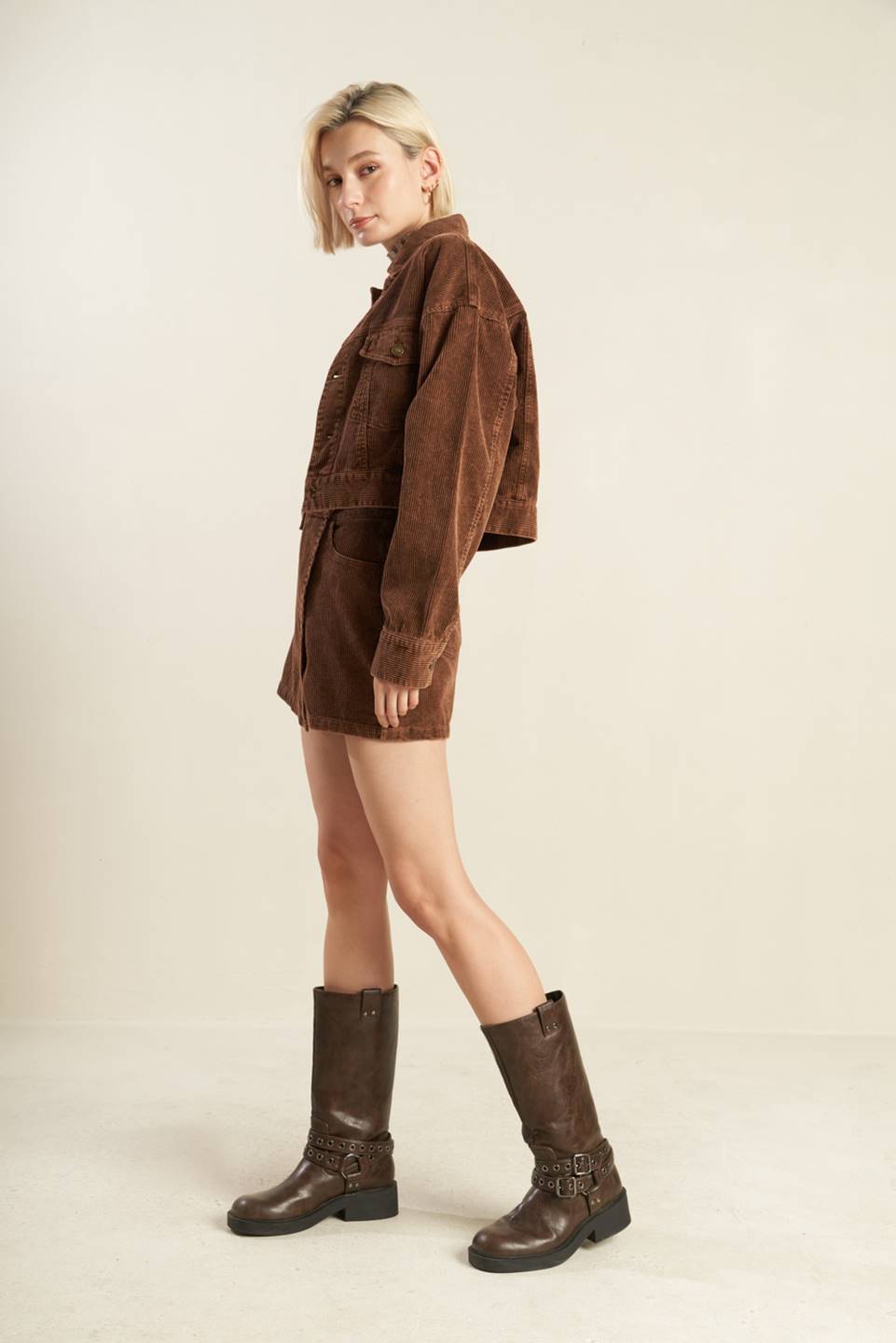 ESCAPING REALITY CORDUROY JACKET Flying Tomato