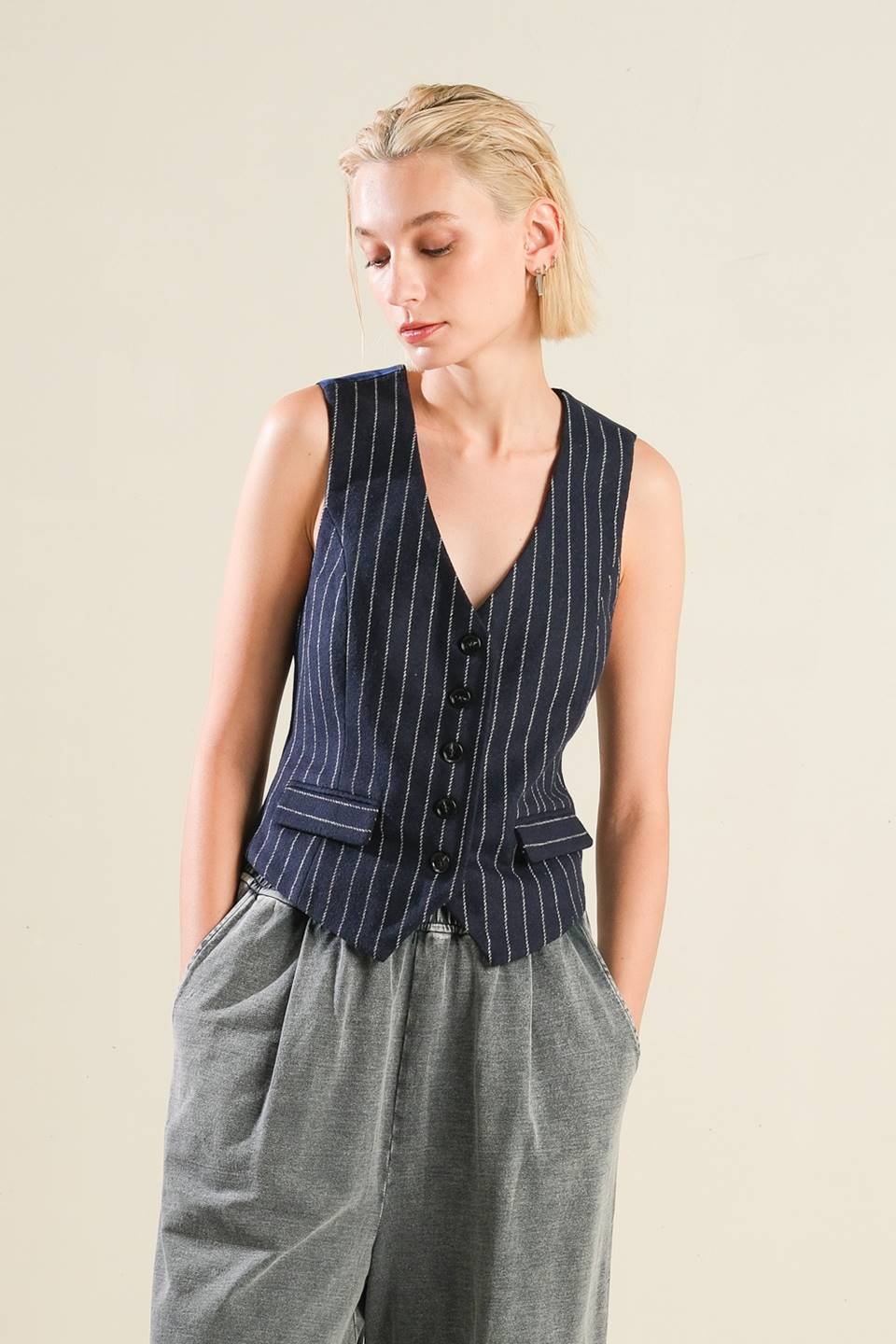 FOREVER CONNECTED WOVEN VEST Flying Tomato