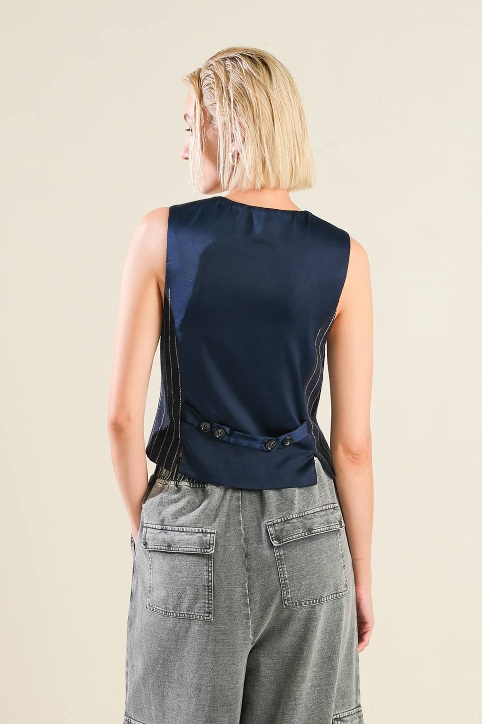 FOREVER CONNECTED WOVEN VEST Flying Tomato