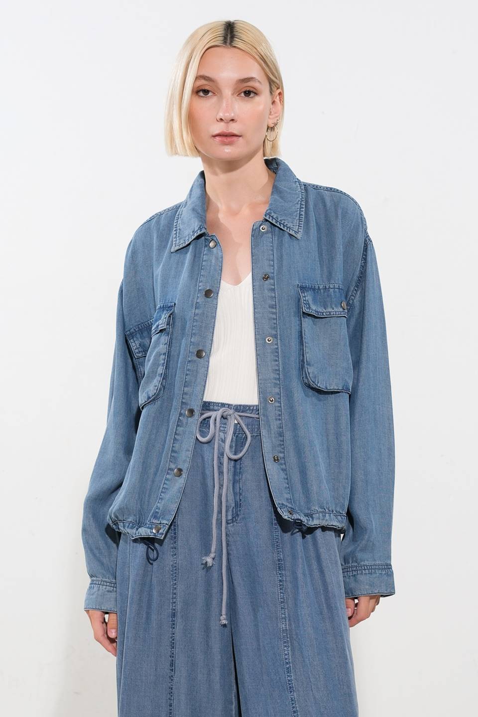 ACTIVE VIBE TENCEL DENIM JACKET Flying Tomato