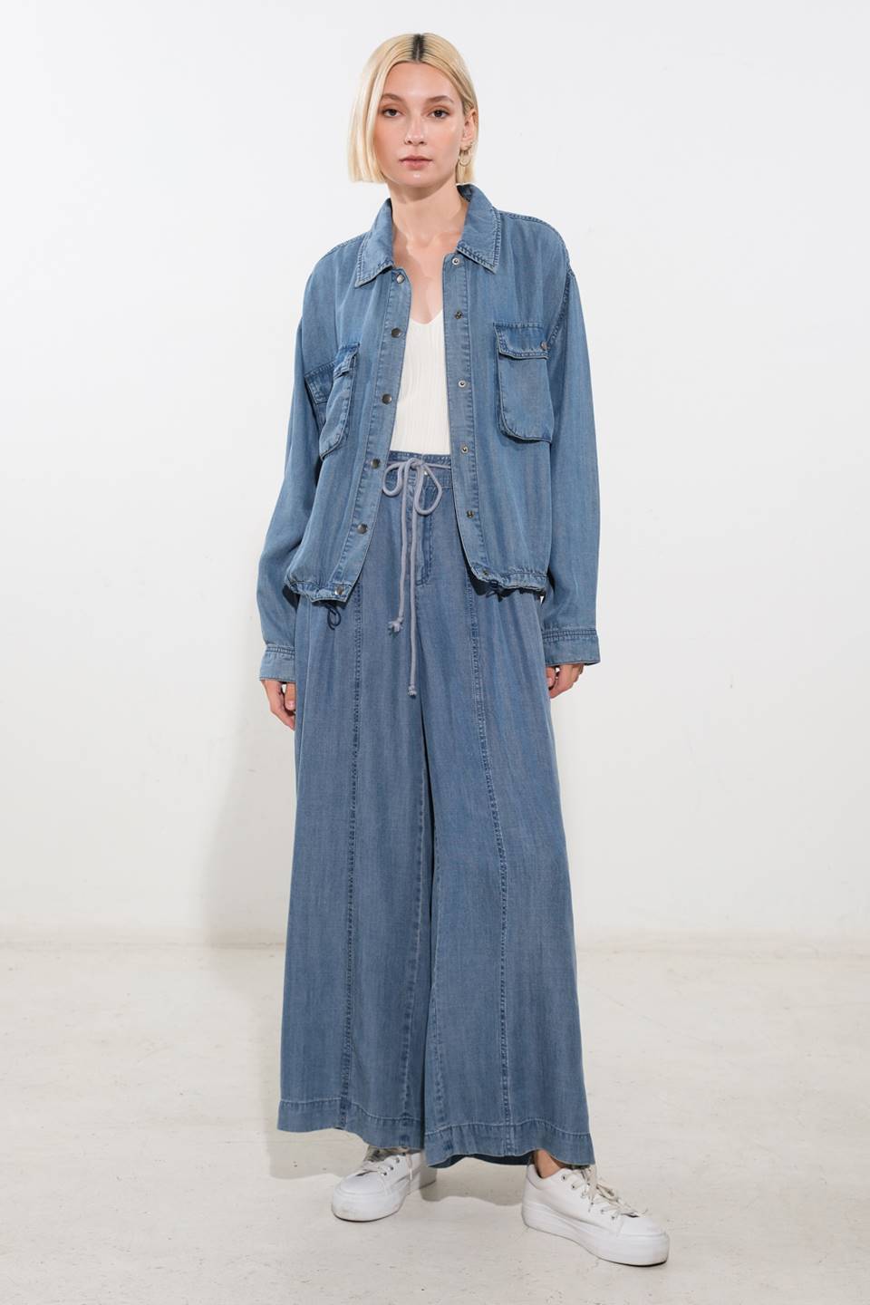 ACTIVE VIBE TENCEL DENIM JACKET Flying Tomato