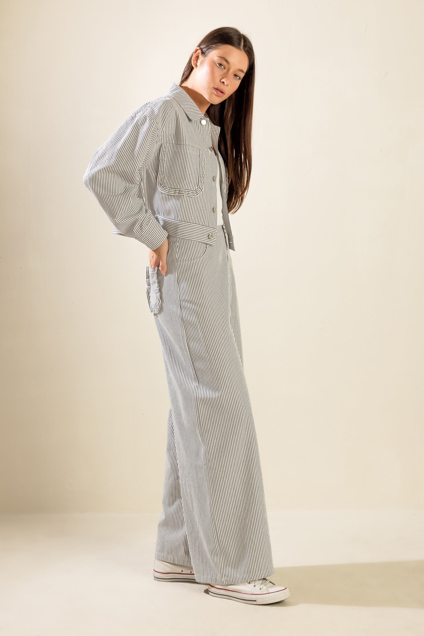 HONESTLY LOVE YOU TWILL CROP JACKET Flying Tomato