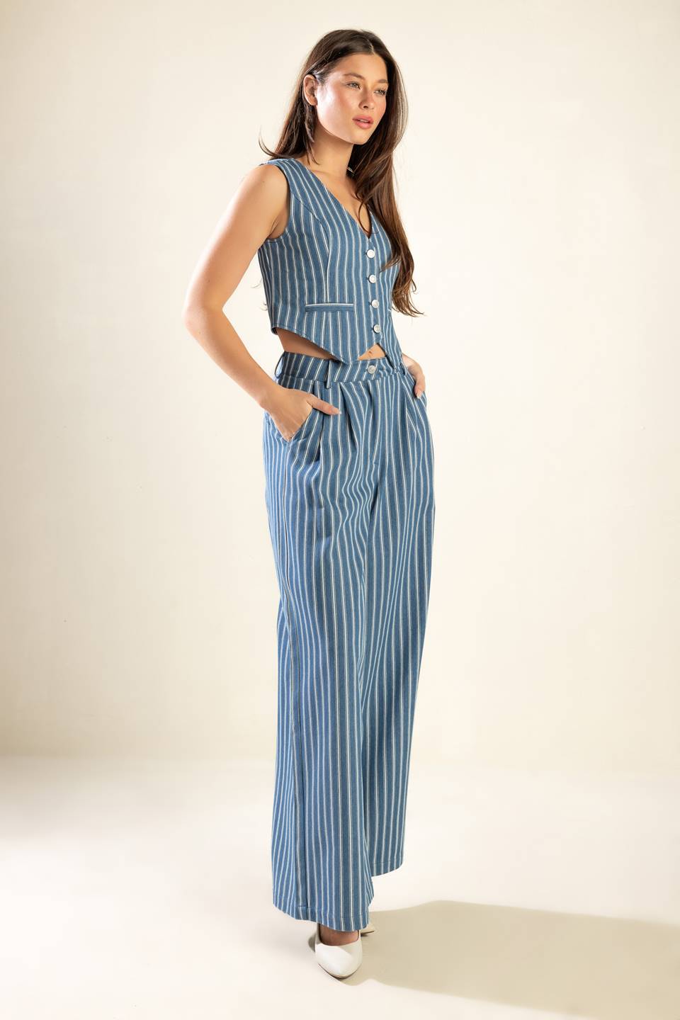 FRAMES OF BLISS WOVEN VEST Flying Tomato