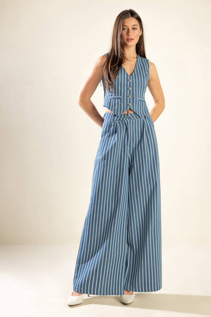 STRIPED WOVEN SLEEVELESS VEST