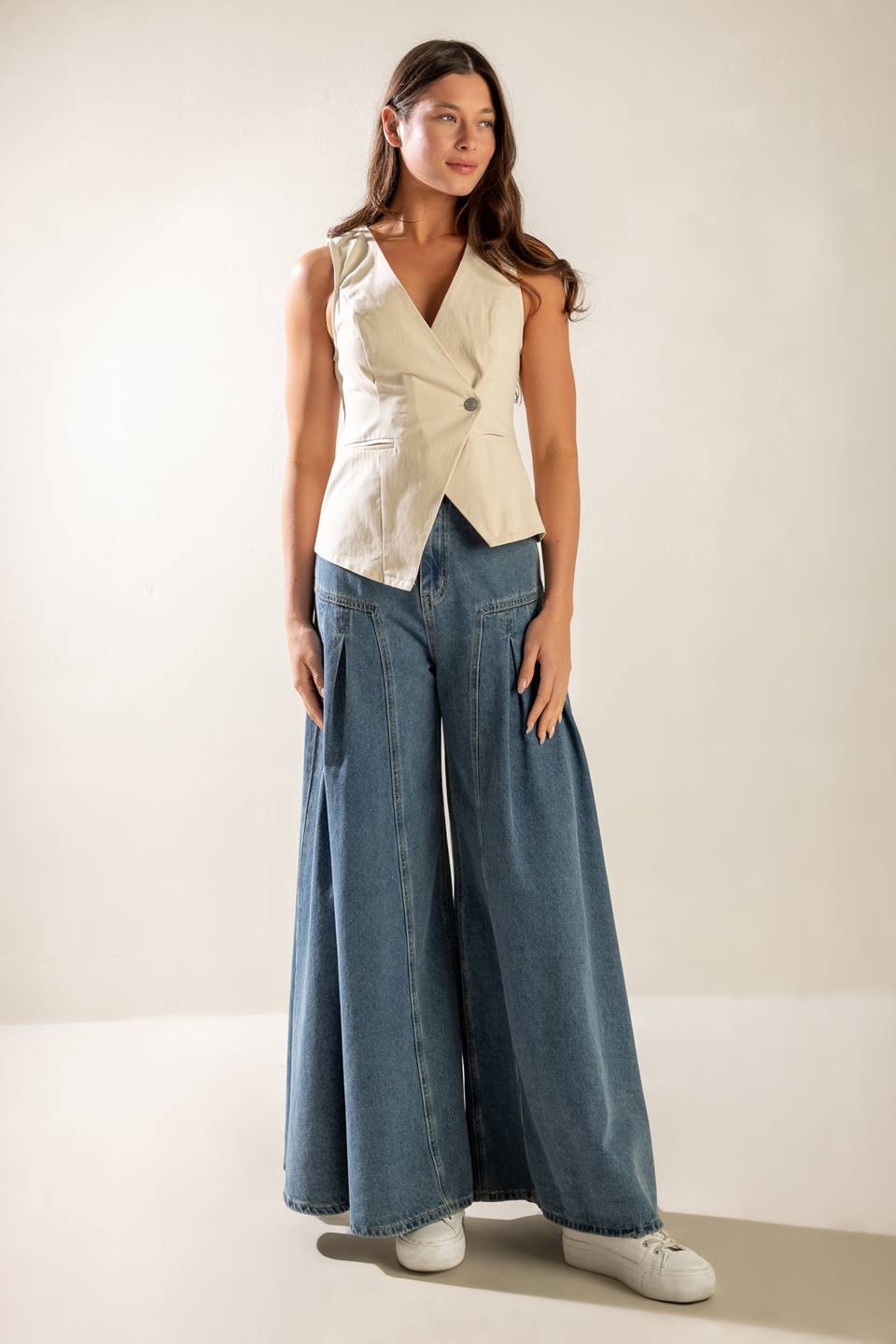 UNDENIABLE GROWTH WOVEN VEST Flying Tomato