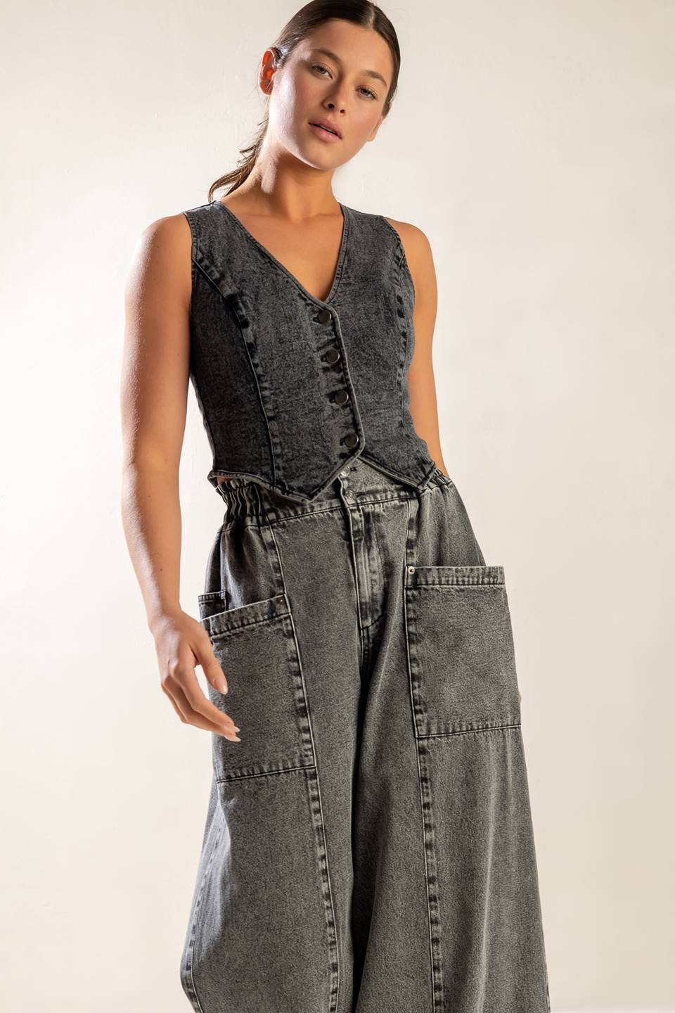 EXPLORING THE CITY DENIM VEST Flying Tomato