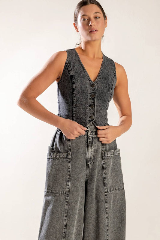 EXPLORING THE CITY DENIM VEST Flying Tomato