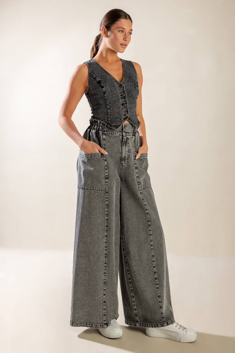 EXPLORING THE CITY DENIM VEST Flying Tomato