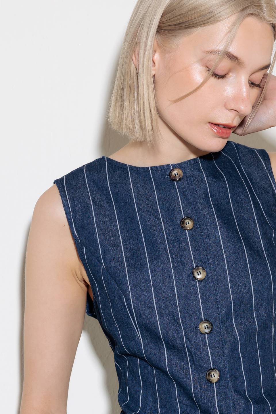 HOLD JOY IN INDIGO WOVEN VEST Flying Tomato