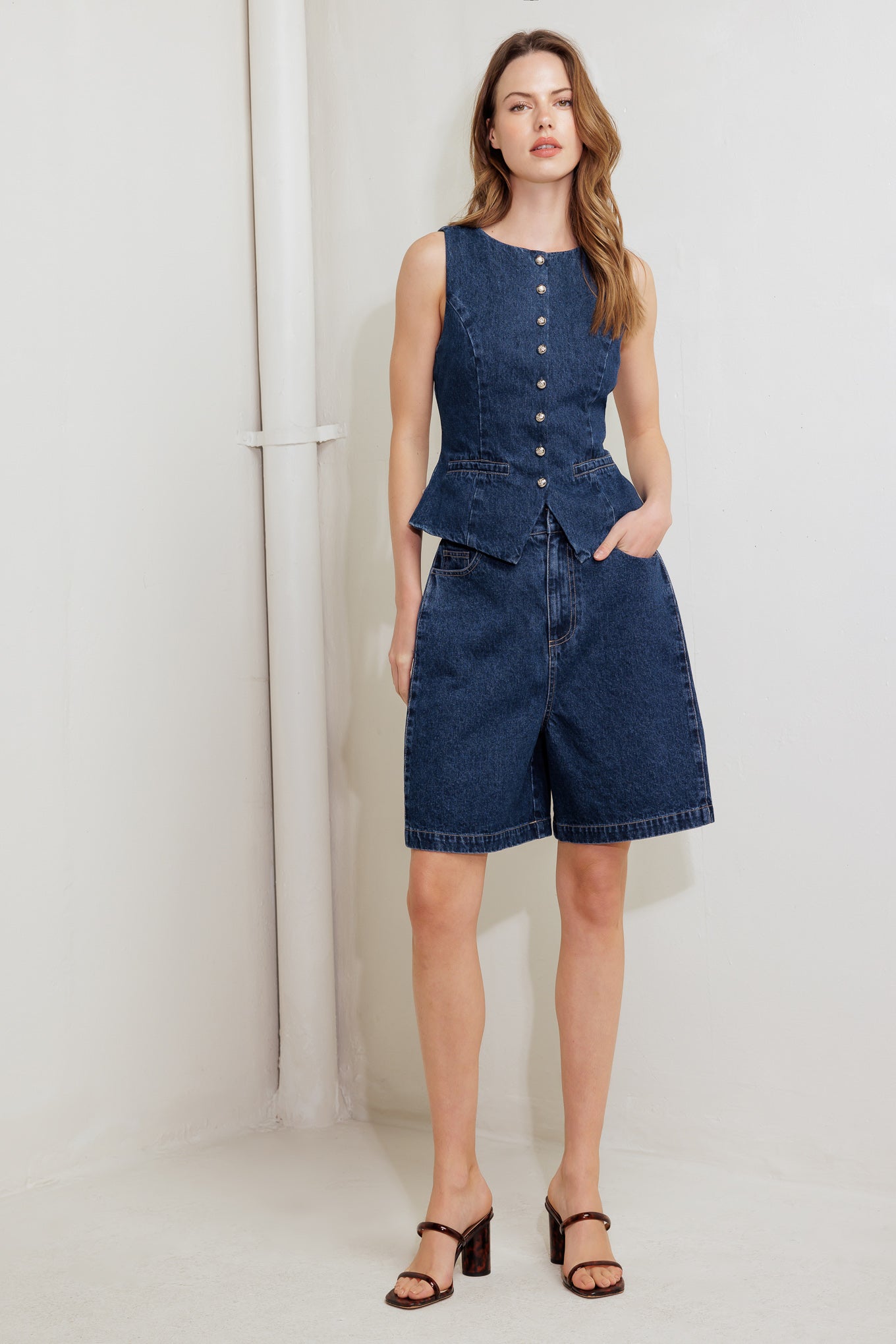 COFFEE PETAL DENIM VEST Flying Tomato