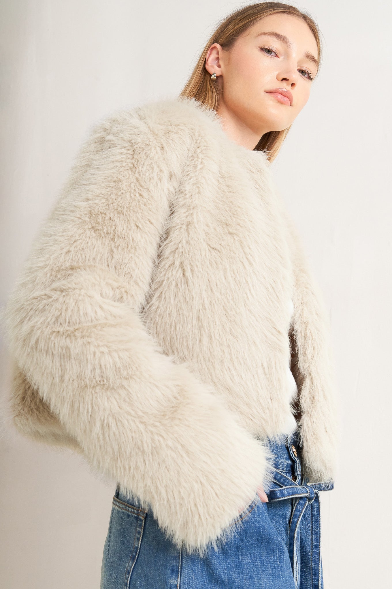 LONDON FLARE CREAM FAUX FUR CROP JACKET Flying Tomato