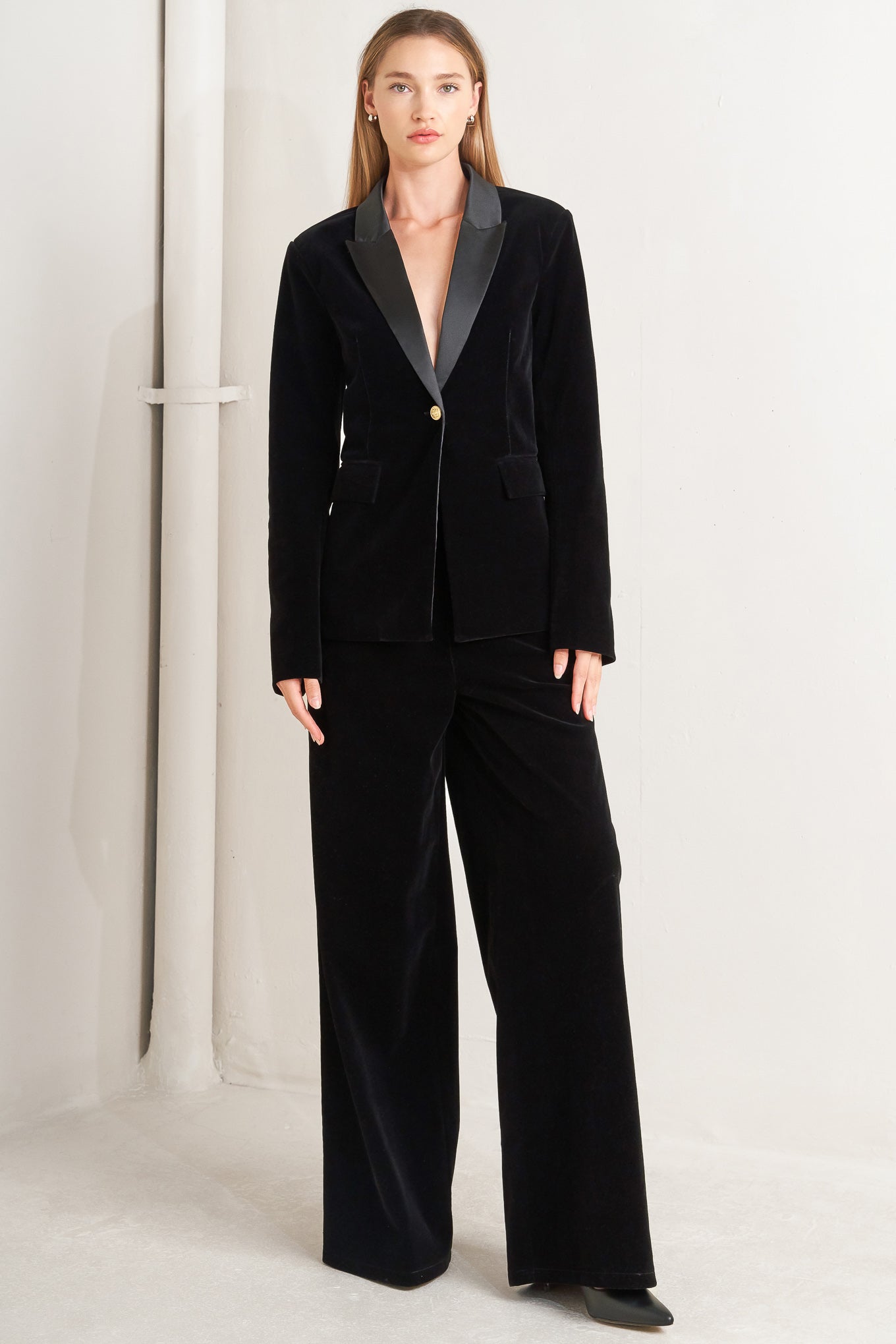 MIDNIGHT TUX WOVEN VELVET BLAZER Flying Tomato