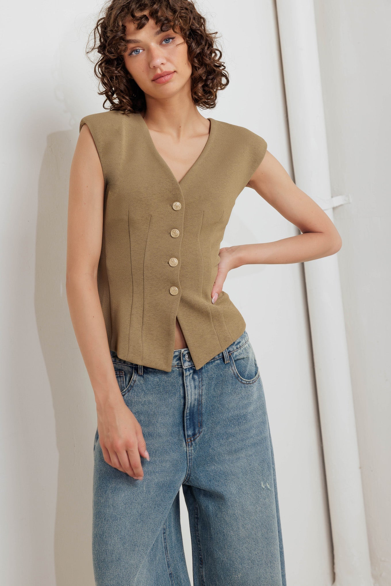 RUNWAY TO REALWAY WOVEN VEST Flying Tomato
