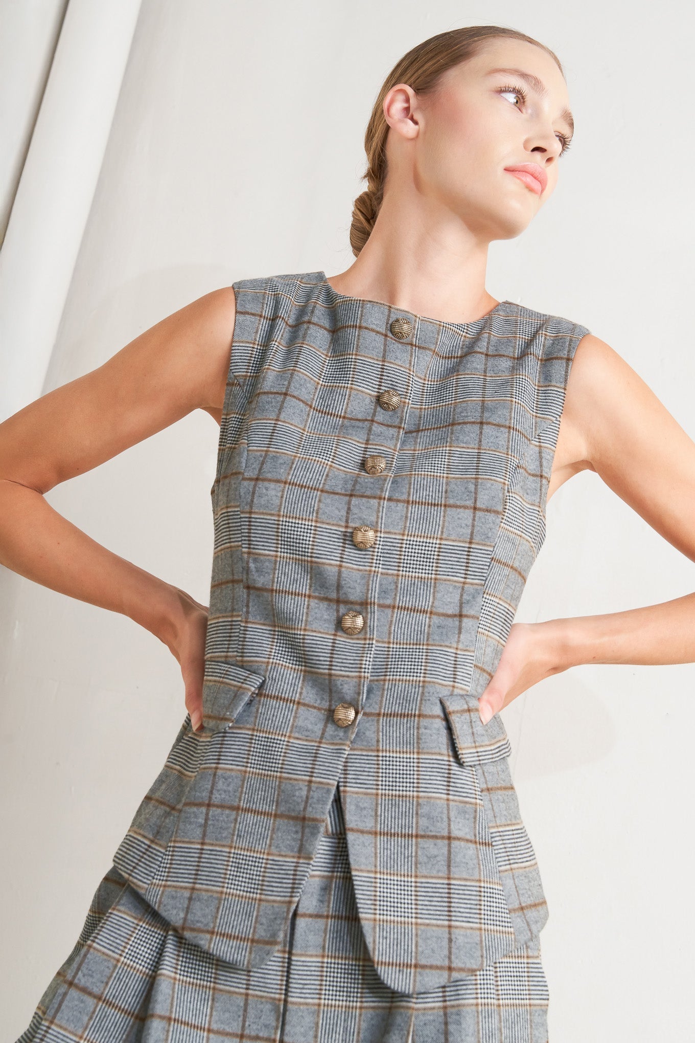 New Age Plaid Woven Vest Front Button Down Sleeveless