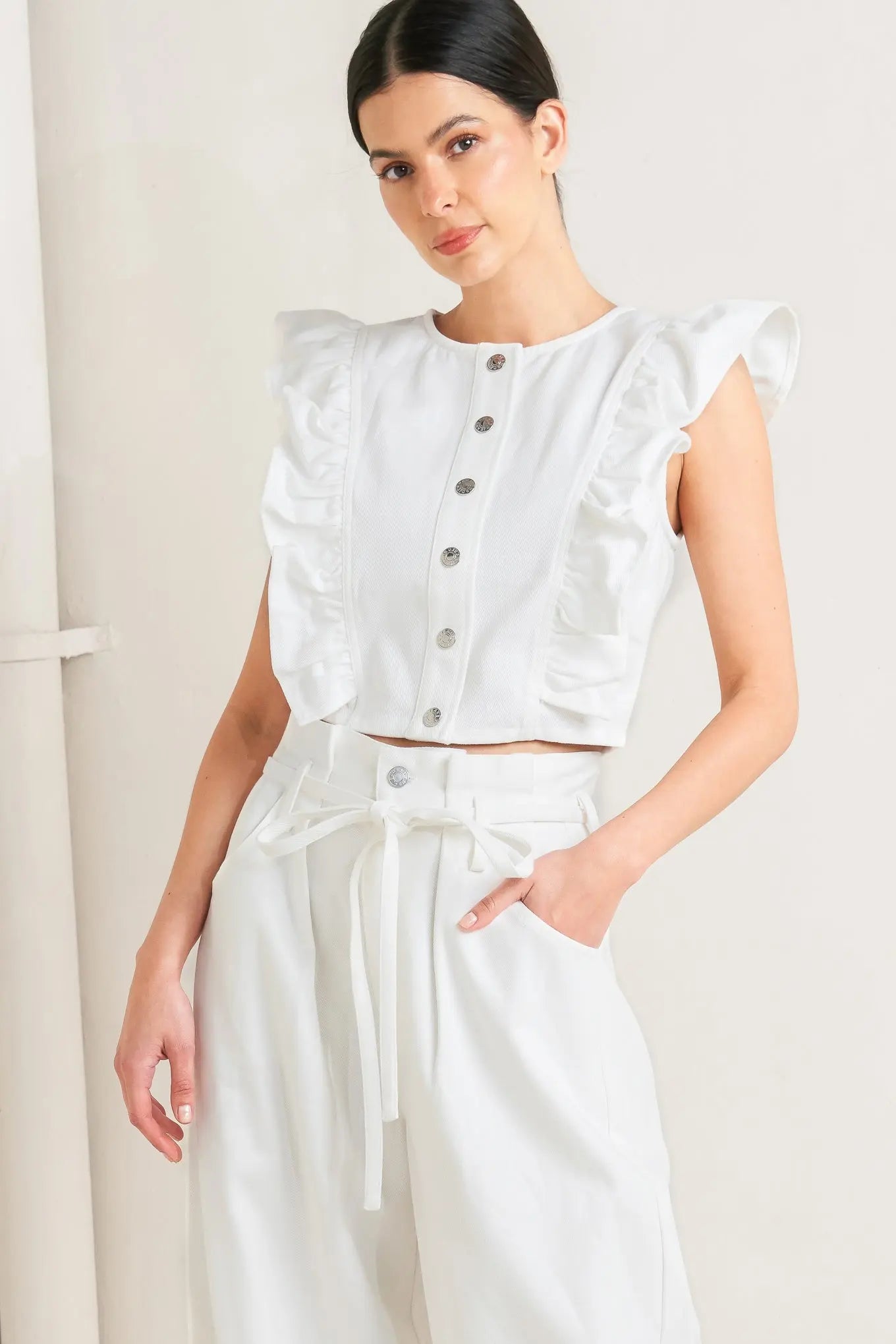 Sugar Air Twill Top With Round Neckline And Ruffle Detail Flying Tomato