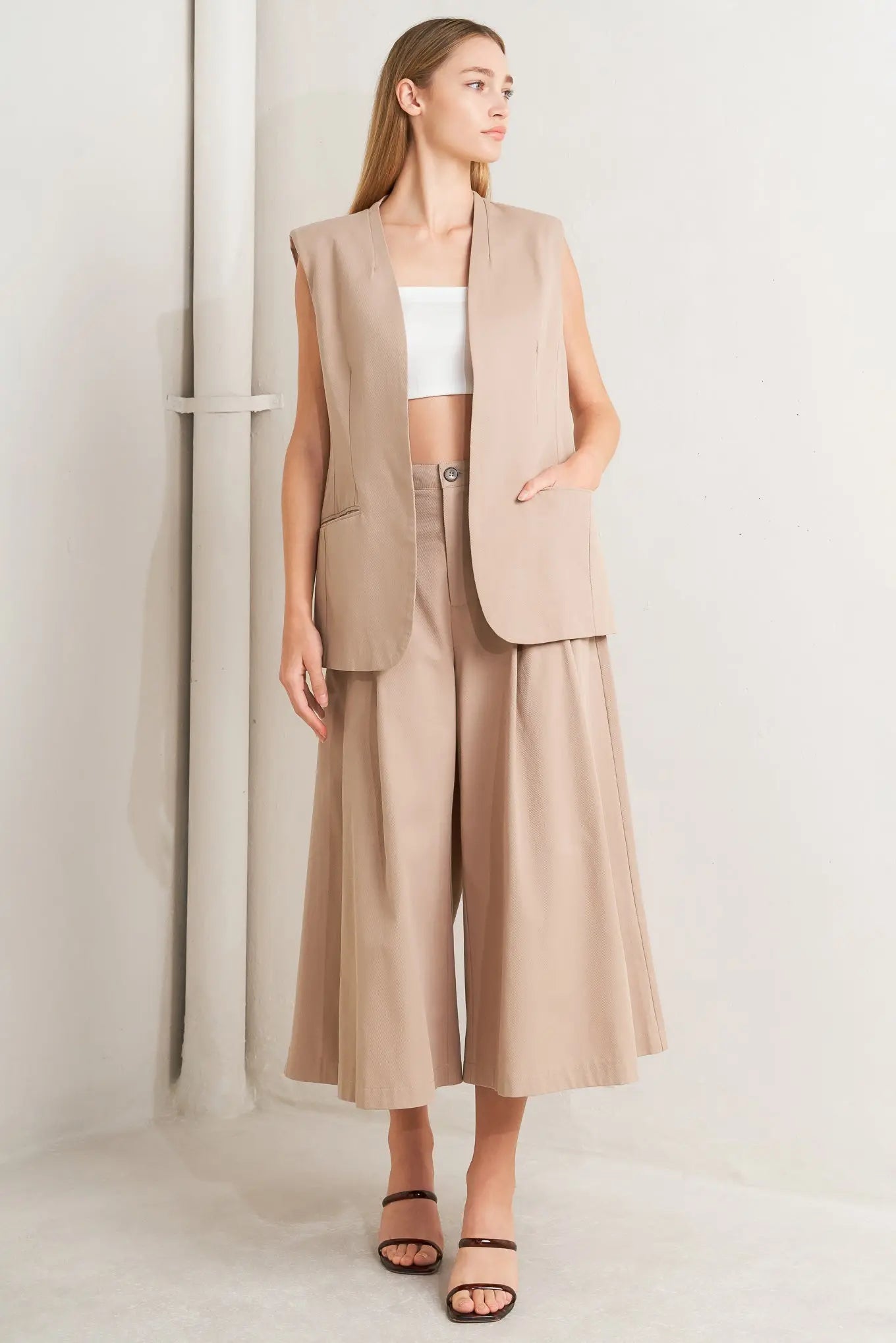 Elegant Pleat Woven Midi Vest Solid Cotton With Open Front And Lip Pockets Flying Tomato