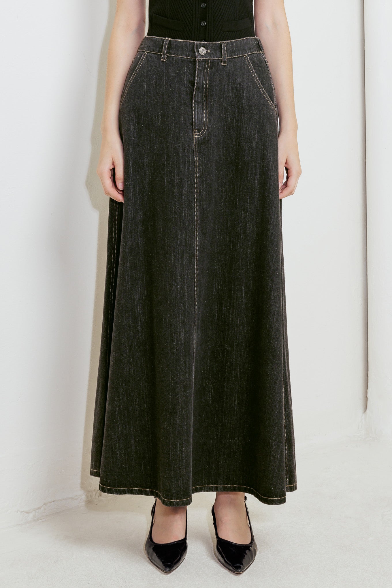 TRADING SECRETS DENIM SKIRT Flying Tomato