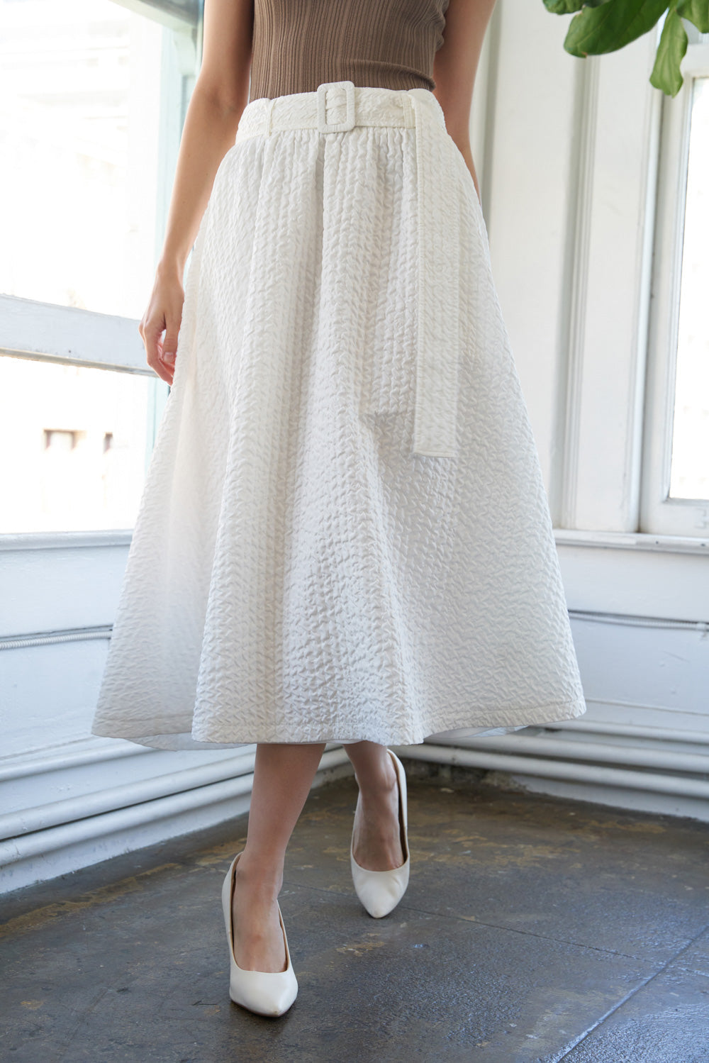 TALK TO THE SAND WOVEN MIDI SKIRT