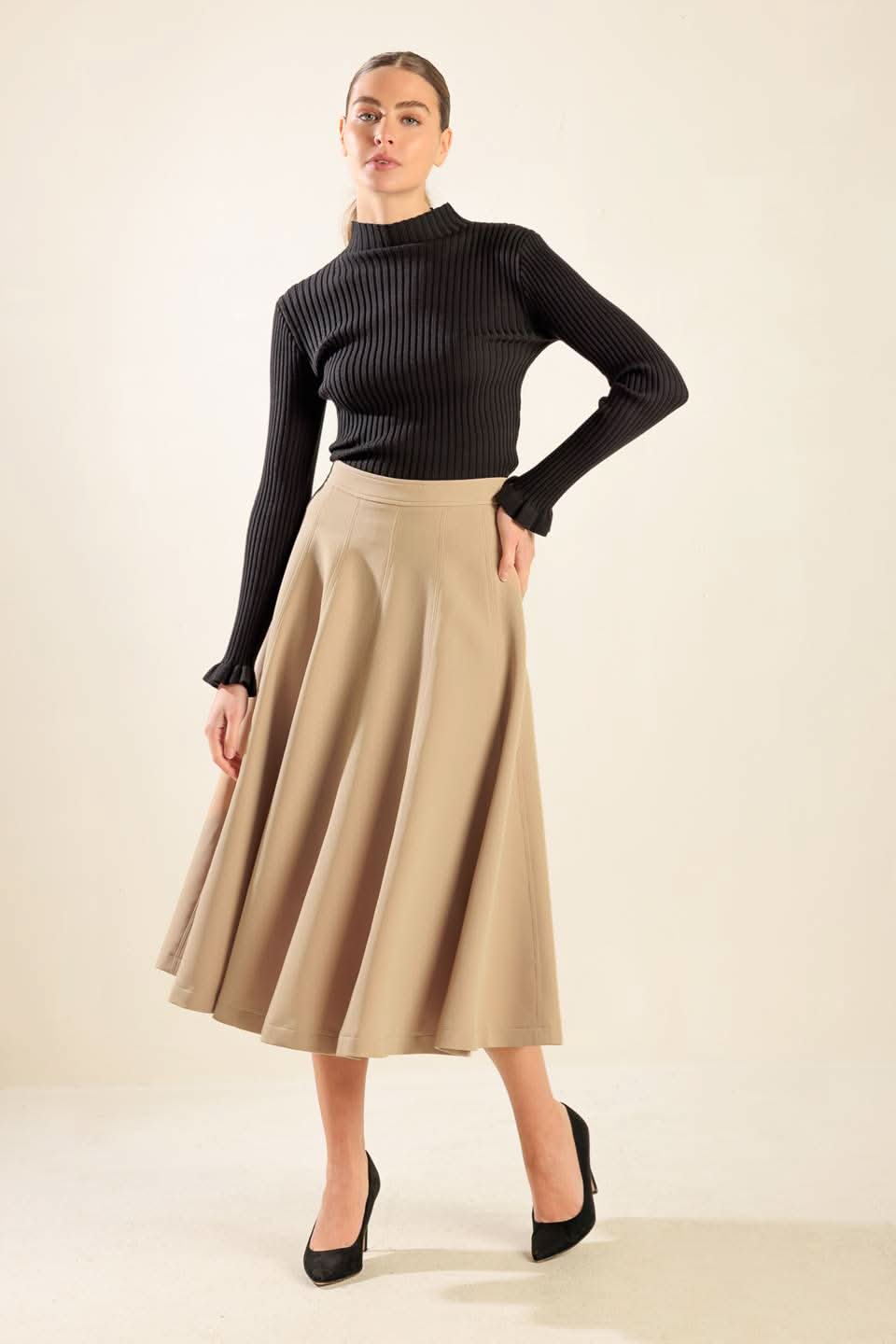 FALLING INTO BLISS WOVEN MIDI SKIRT