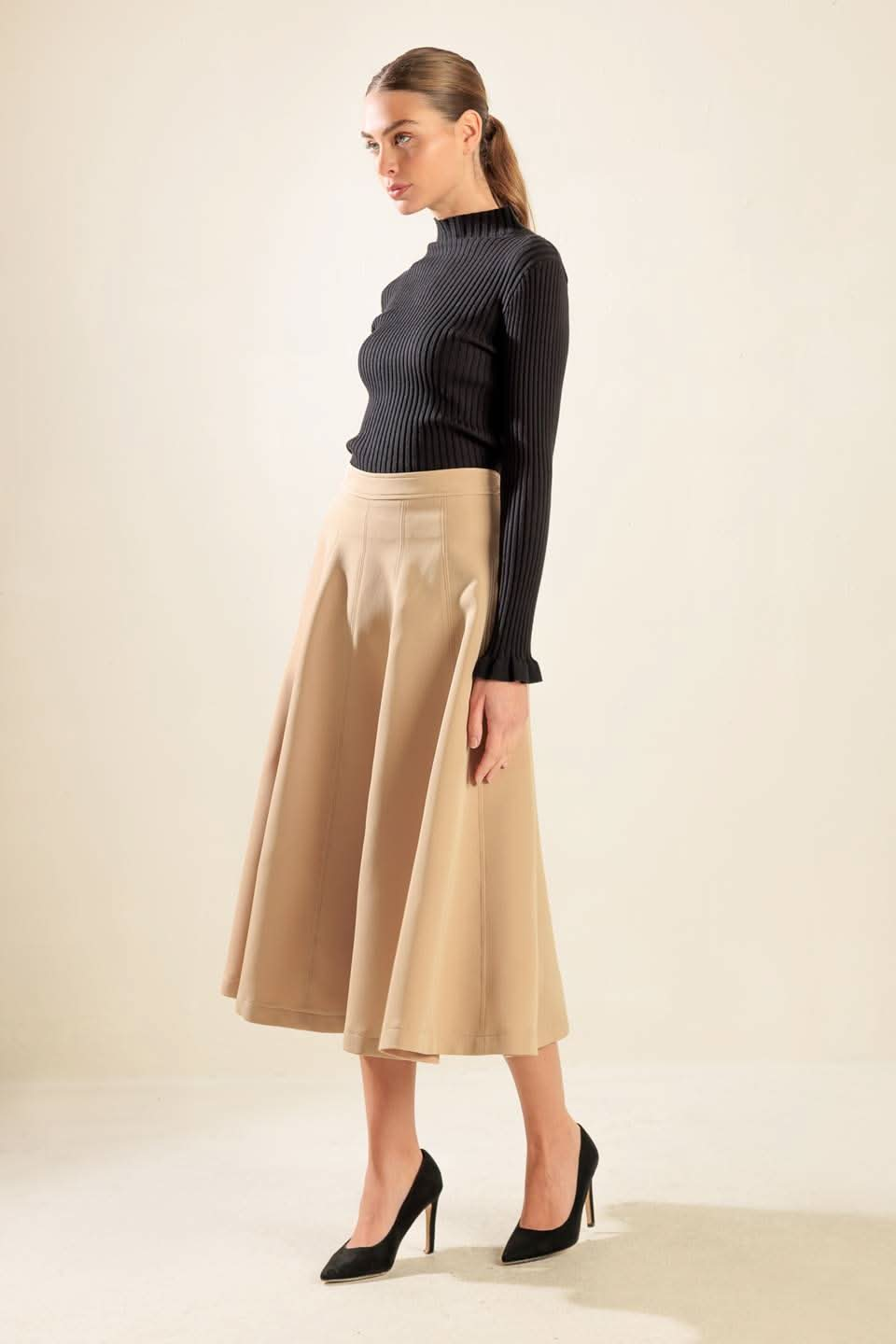 FALLING INTO BLISS WOVEN MIDI SKIRT