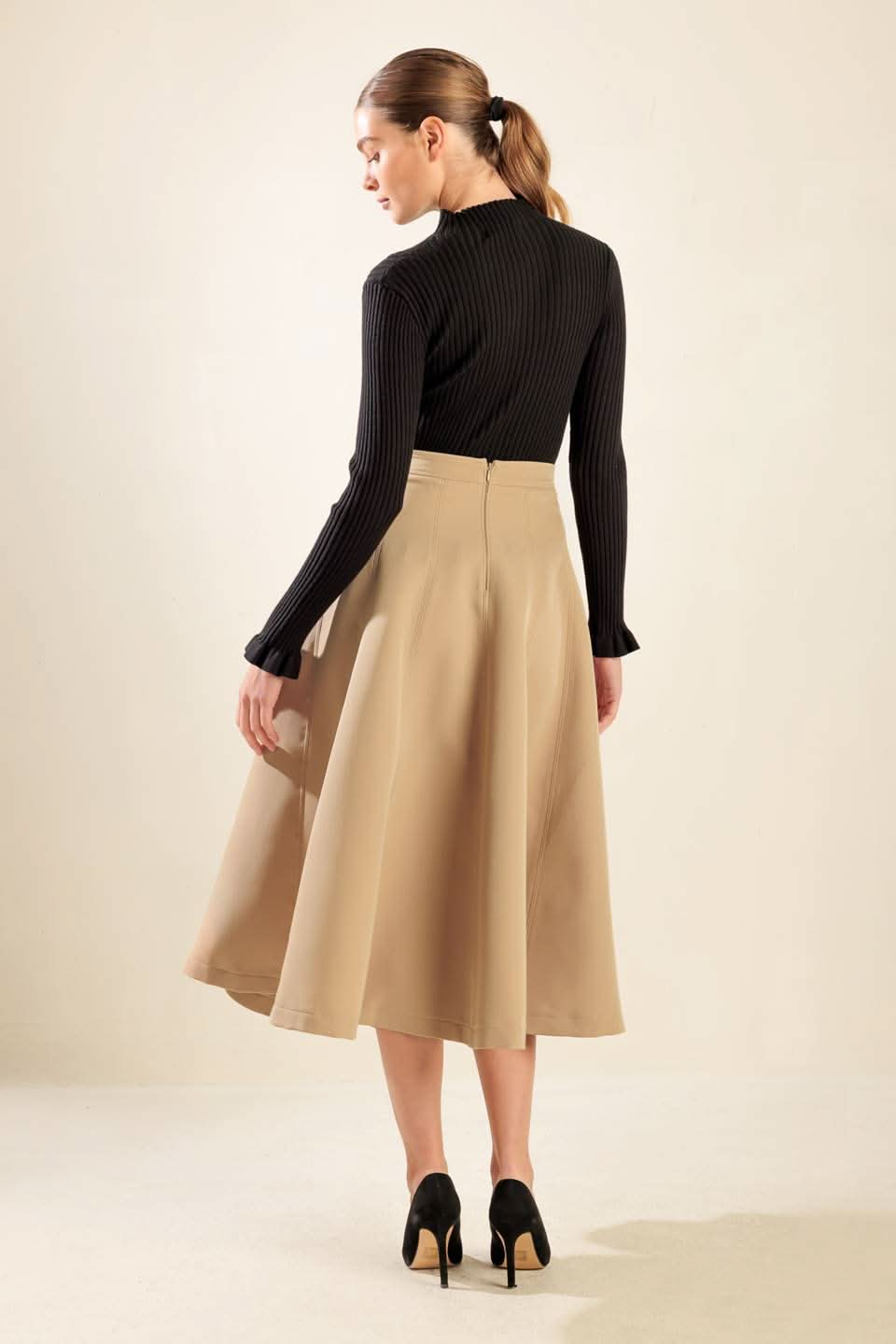 FALLING INTO BLISS WOVEN MIDI SKIRT