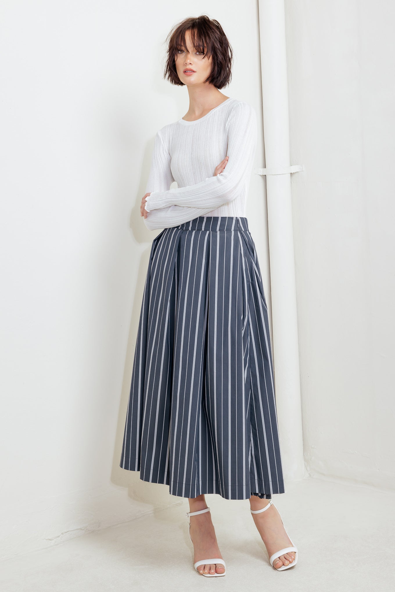 BEHIND THE GRIN WOVEN MIDI SKIRT Flying Tomato
