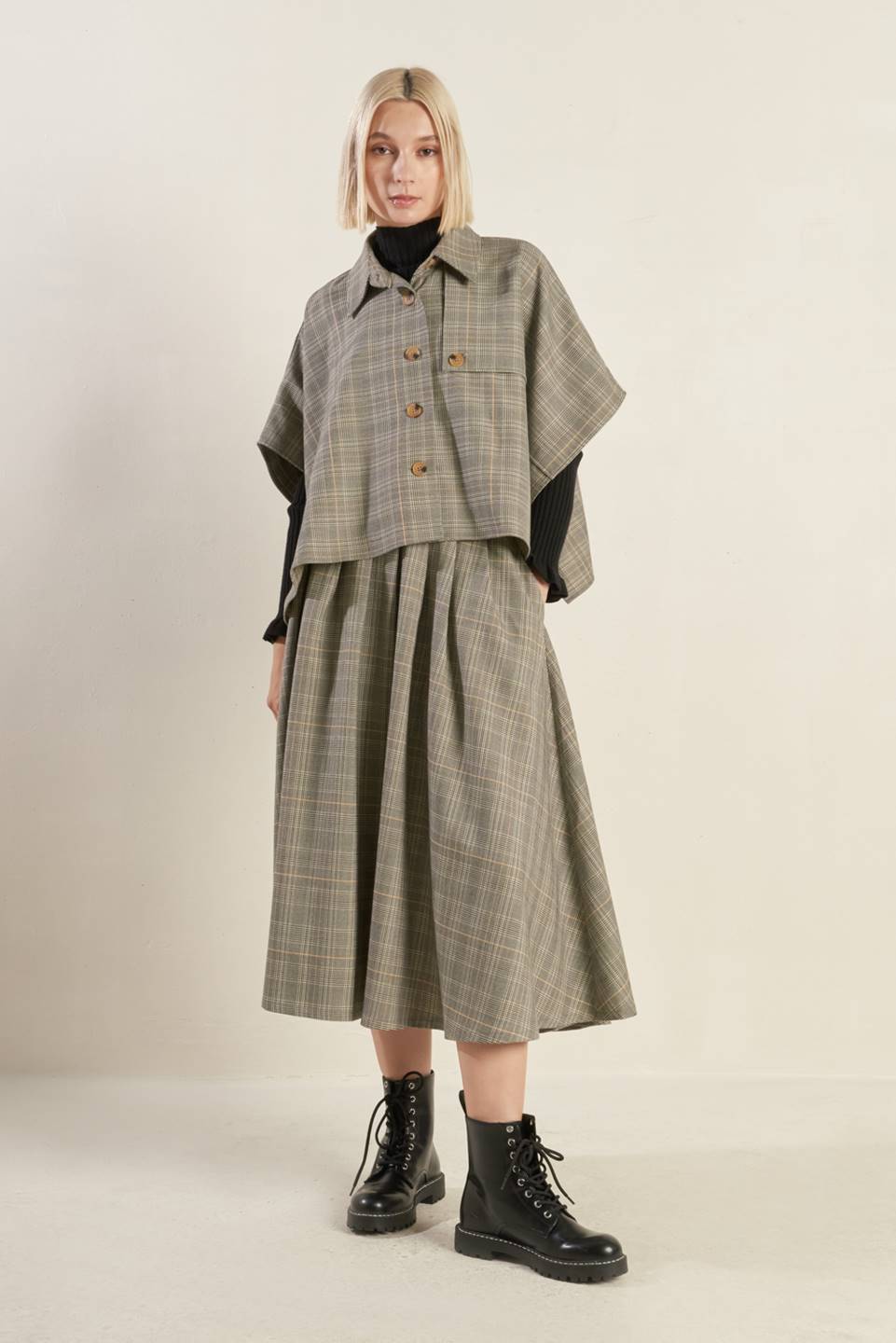 MOODY ALLURE WOVEN MIDI SKIRT Flying Tomato