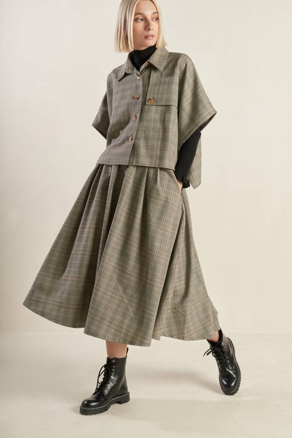 MOODY ALLURE WOVEN MIDI SKIRT Flying Tomato